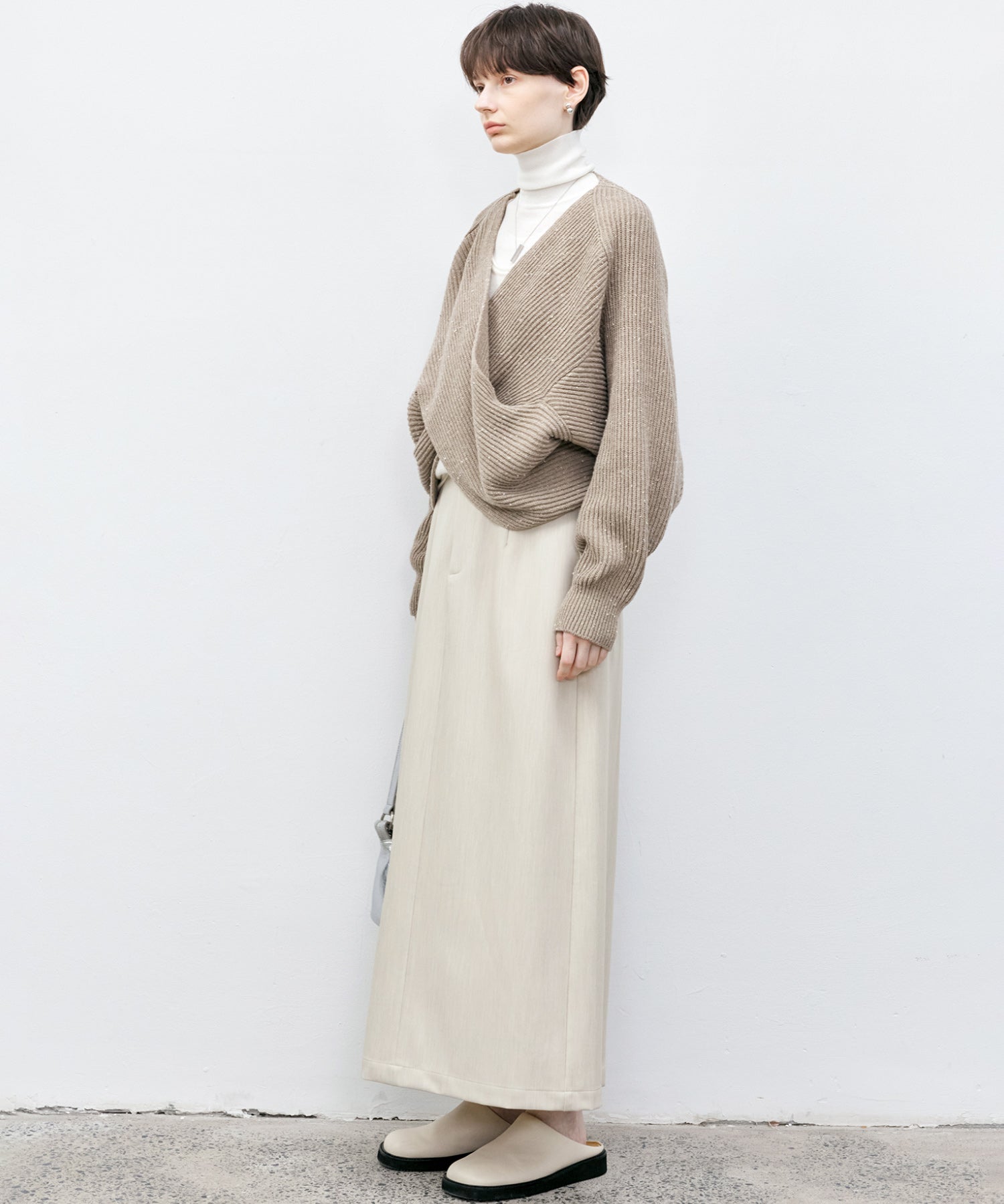 Back-slit maxi skirt