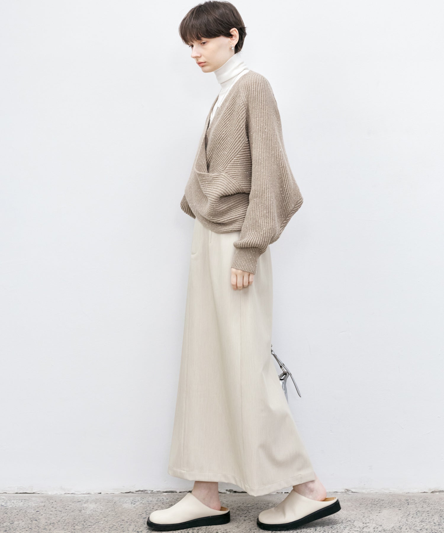 Back-slit maxi skirt