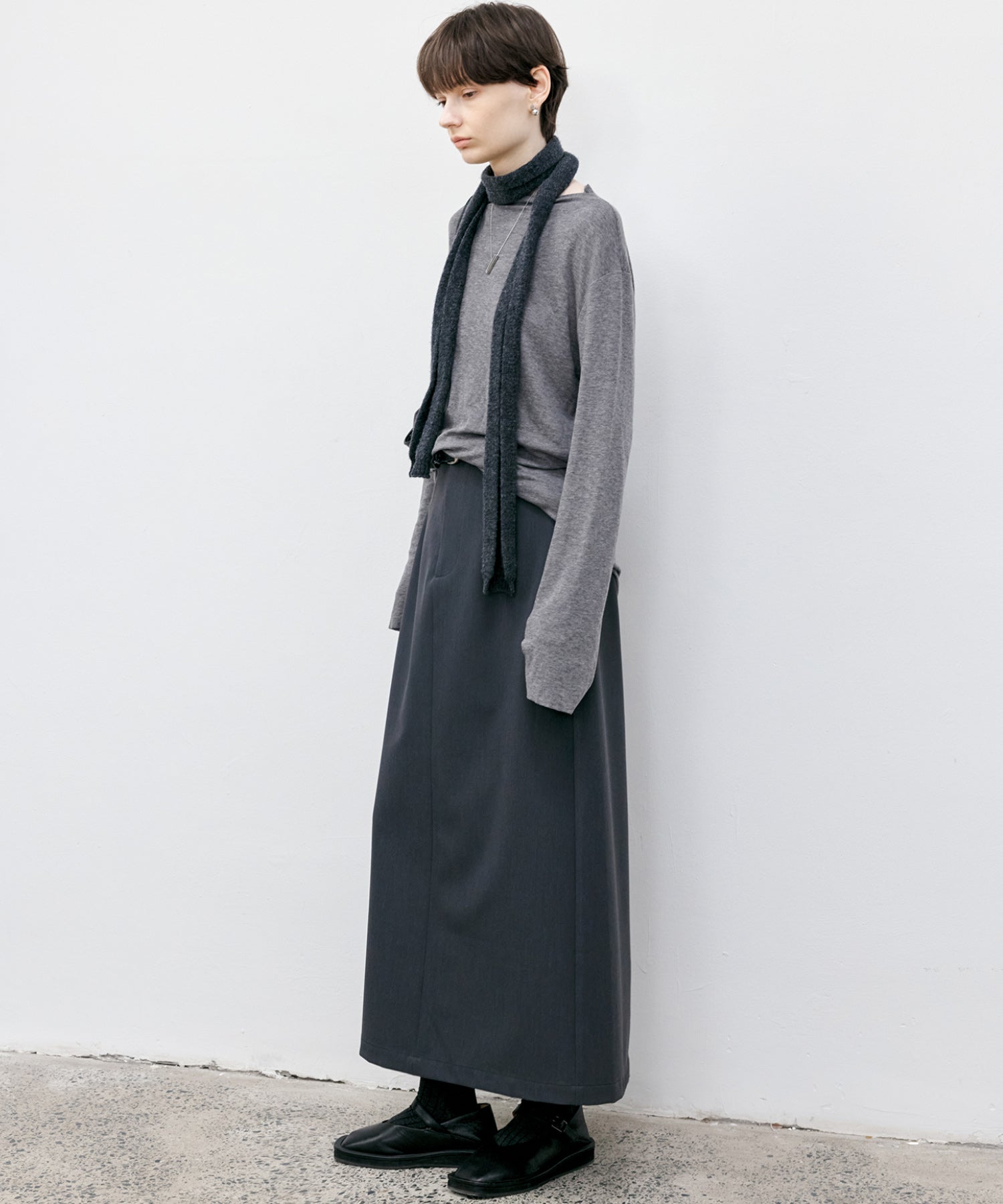 Back-slit maxi skirt