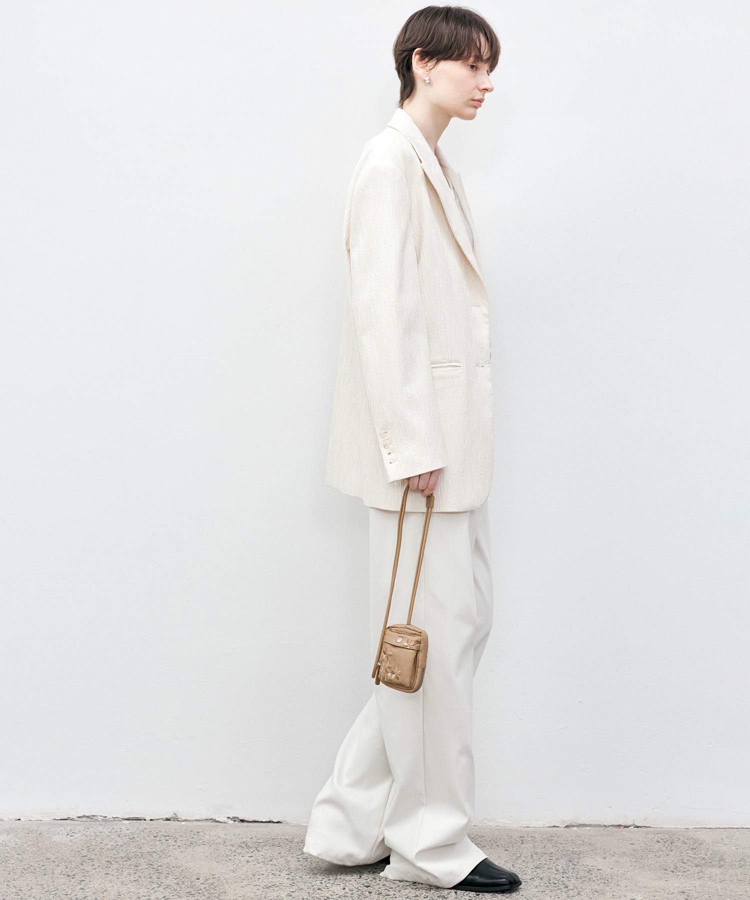 Crinkle Texture White Peak-Lapel Blazer(Shoulder Pads)