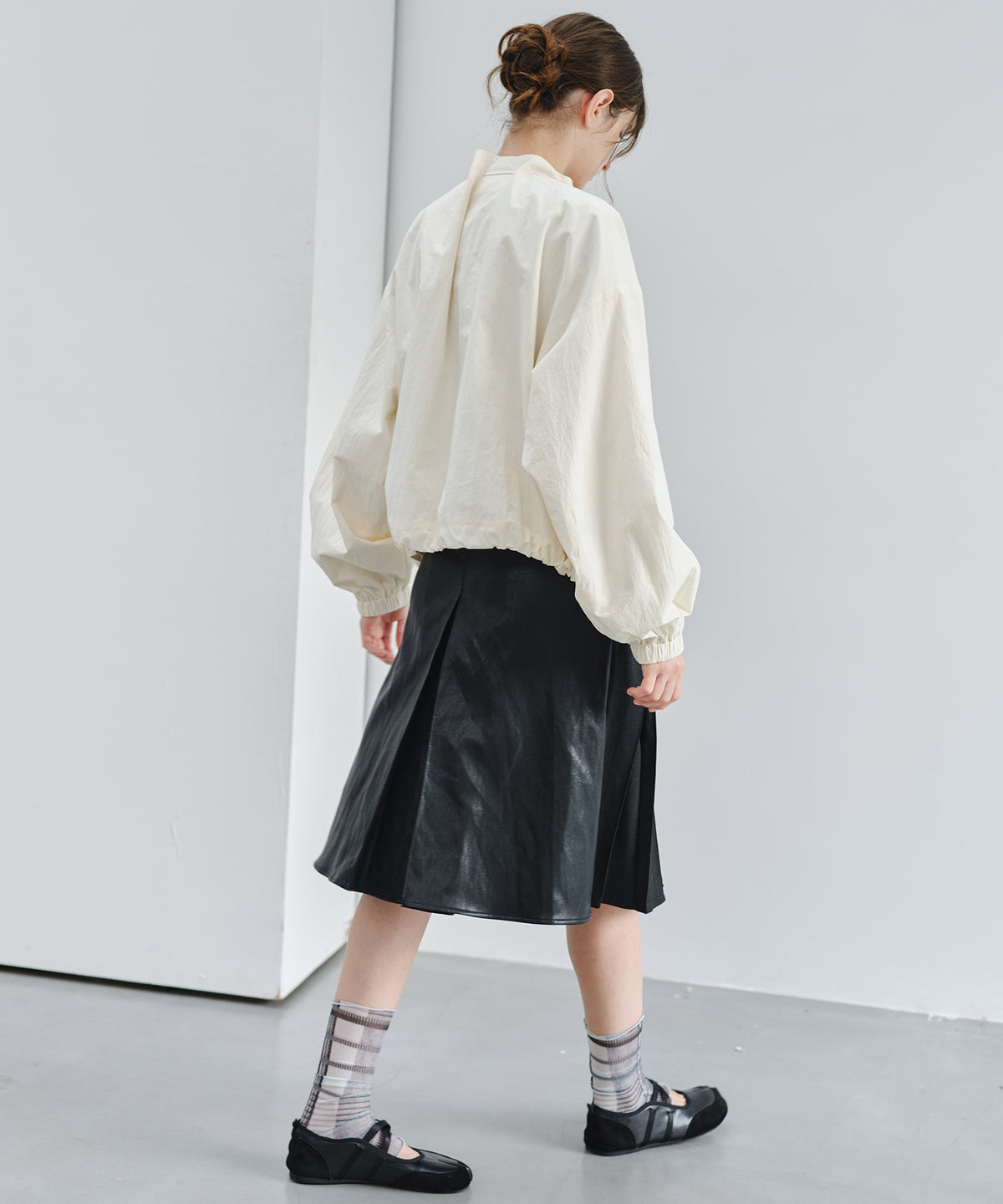 「9月下旬出荷予定」Drawstring Gathered Cropped Blouson