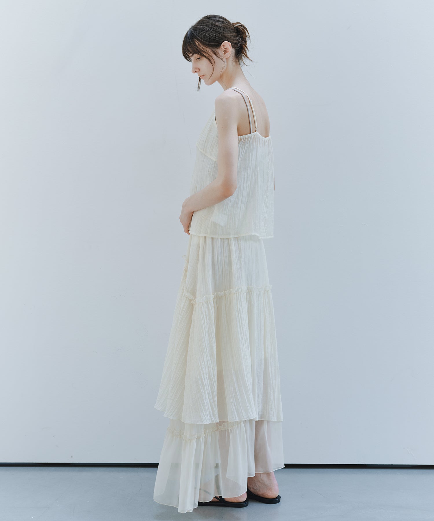 「7月上旬~中旬出荷」Sheer Textured Front Button Camisole