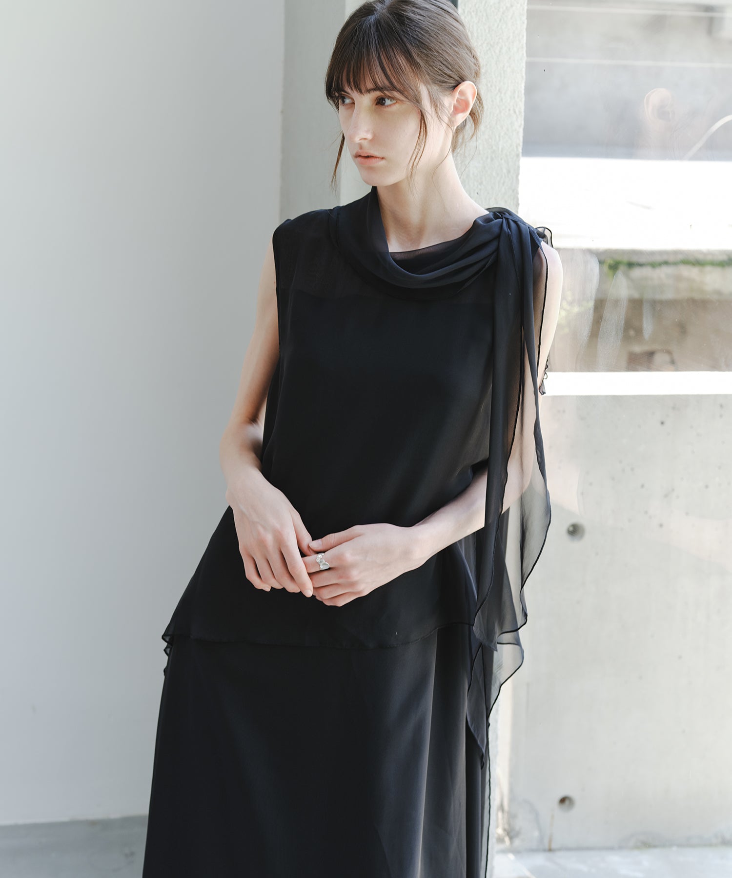 「7月中旬~下旬出荷」Sheer Draped Scarf Dress