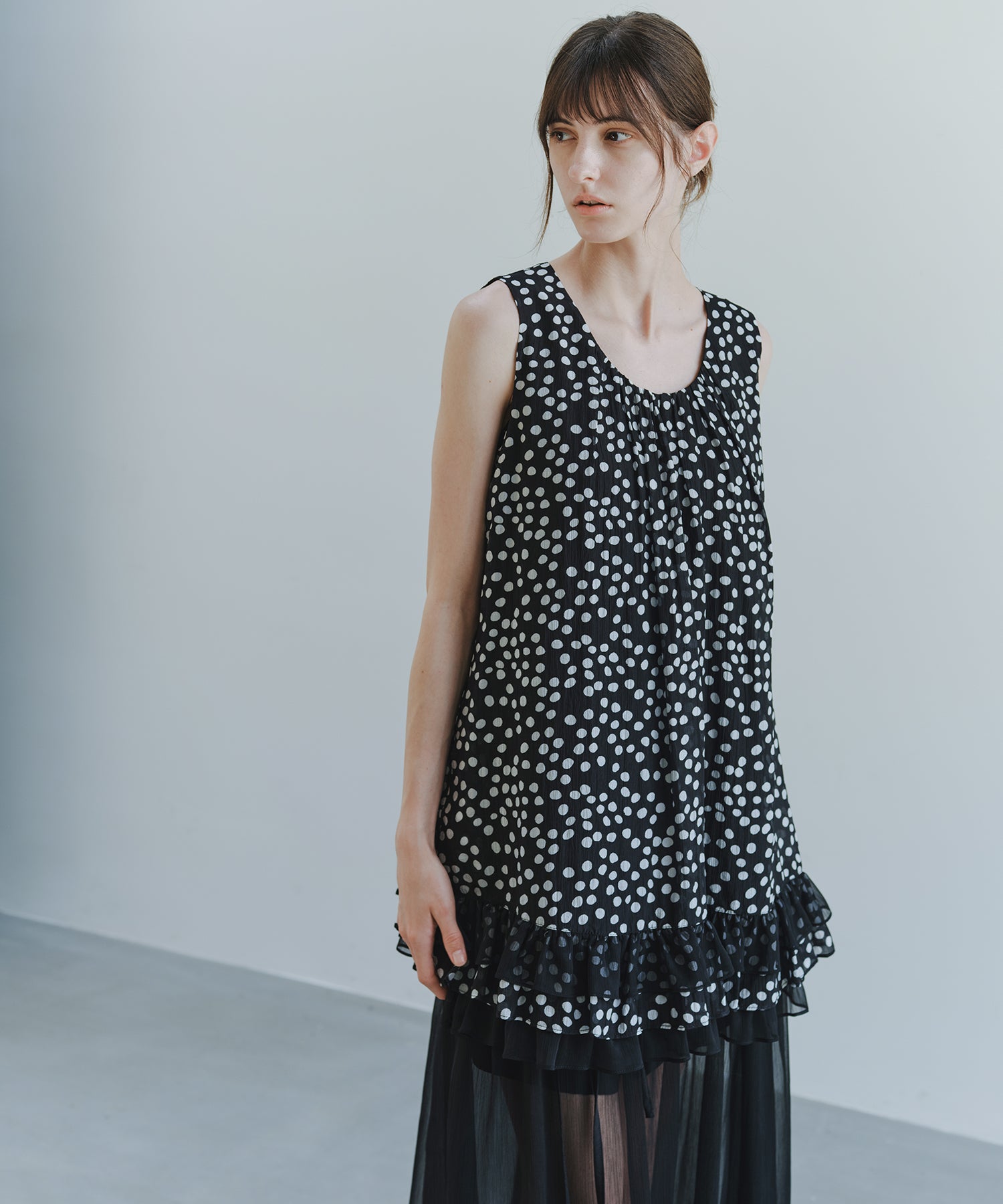 「7月中旬~下旬出荷」Dot Frill Hem Mini Dress