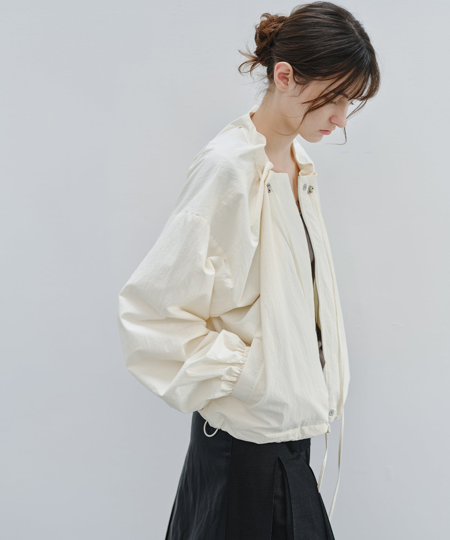 「9月下旬出荷予定」Drawstring Gathered Cropped Blouson