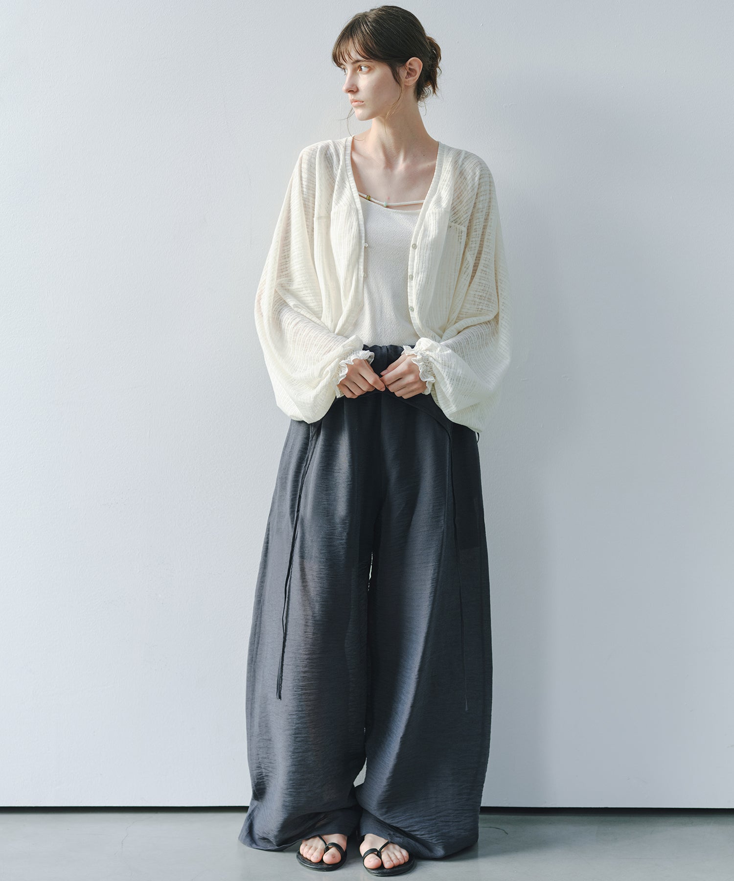 「8月中旬~下旬出荷」Wool Silk Beaded Strap Camisole