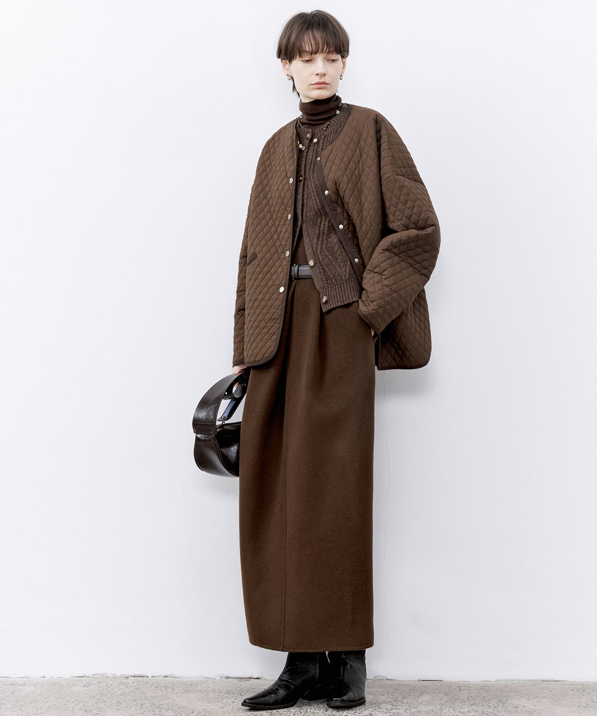 Round Hem Quilted Mid Jacket