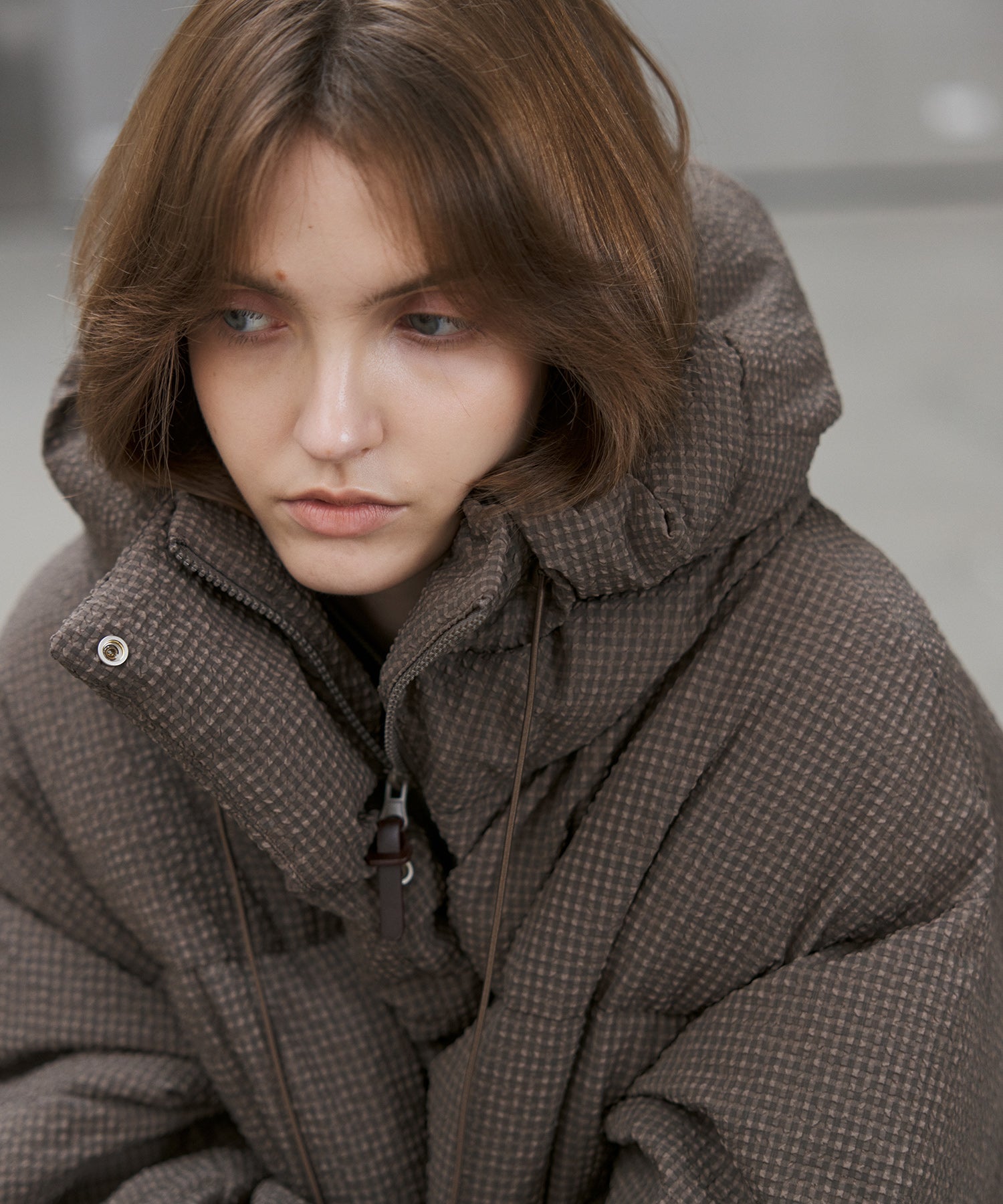 Textured Crinkle Hooded Short Down Jacket