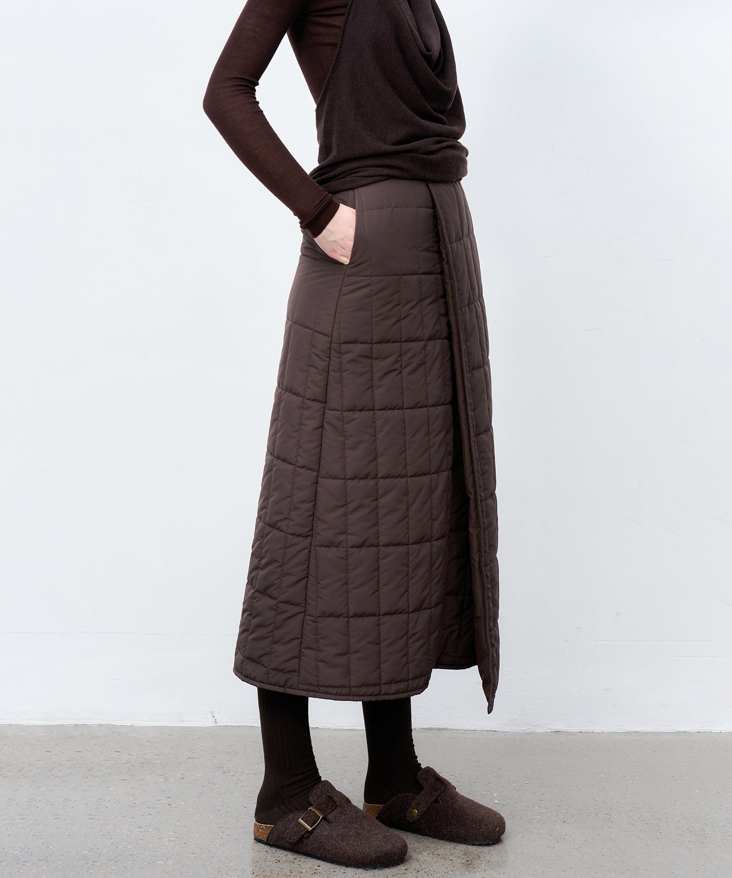 Quilted Overlap Long Skirt Straight Silhouette Padded Warm Winter Skirt