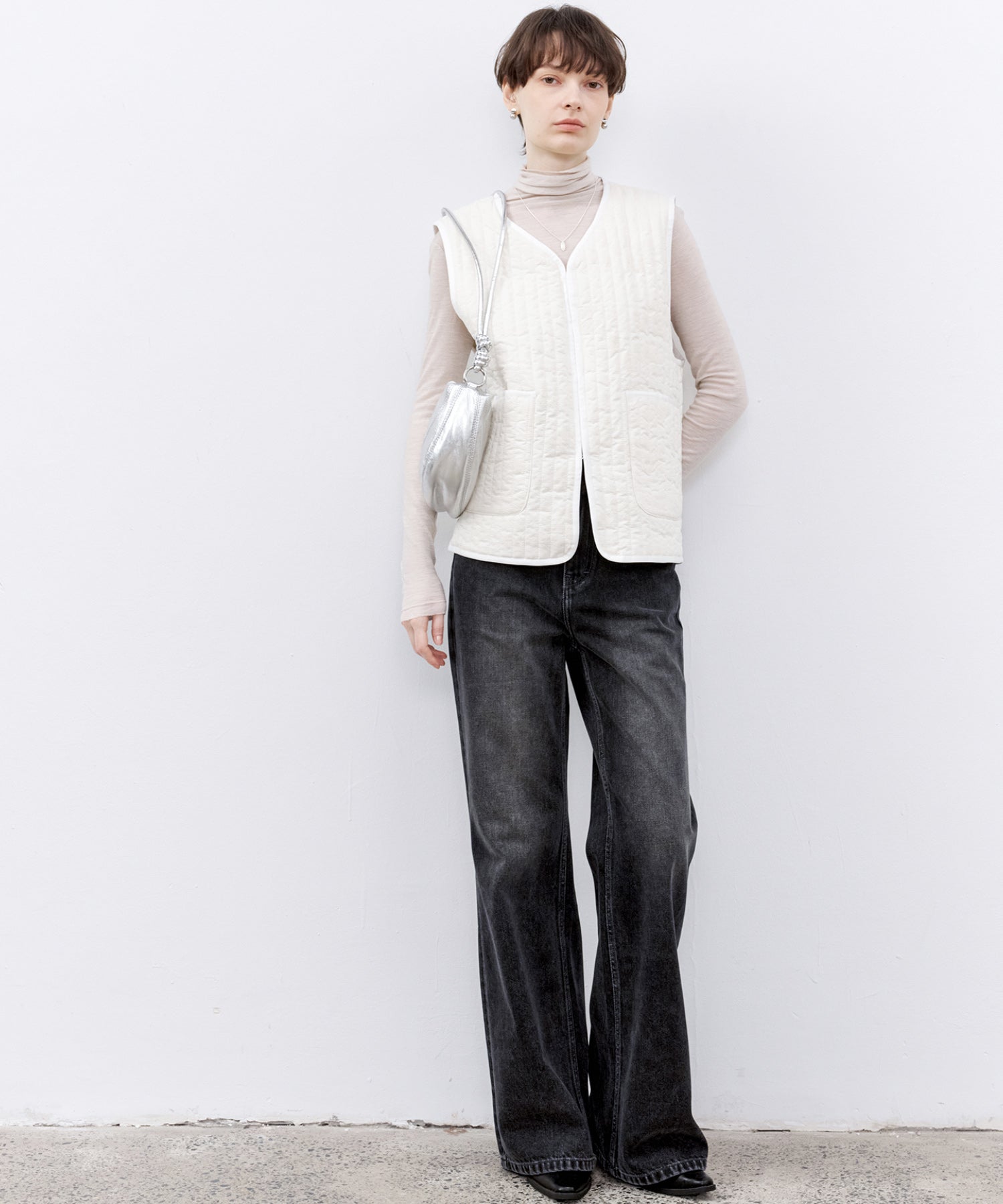 Flocked Jacquard Texture V-Neck Quilted Cotton Vest