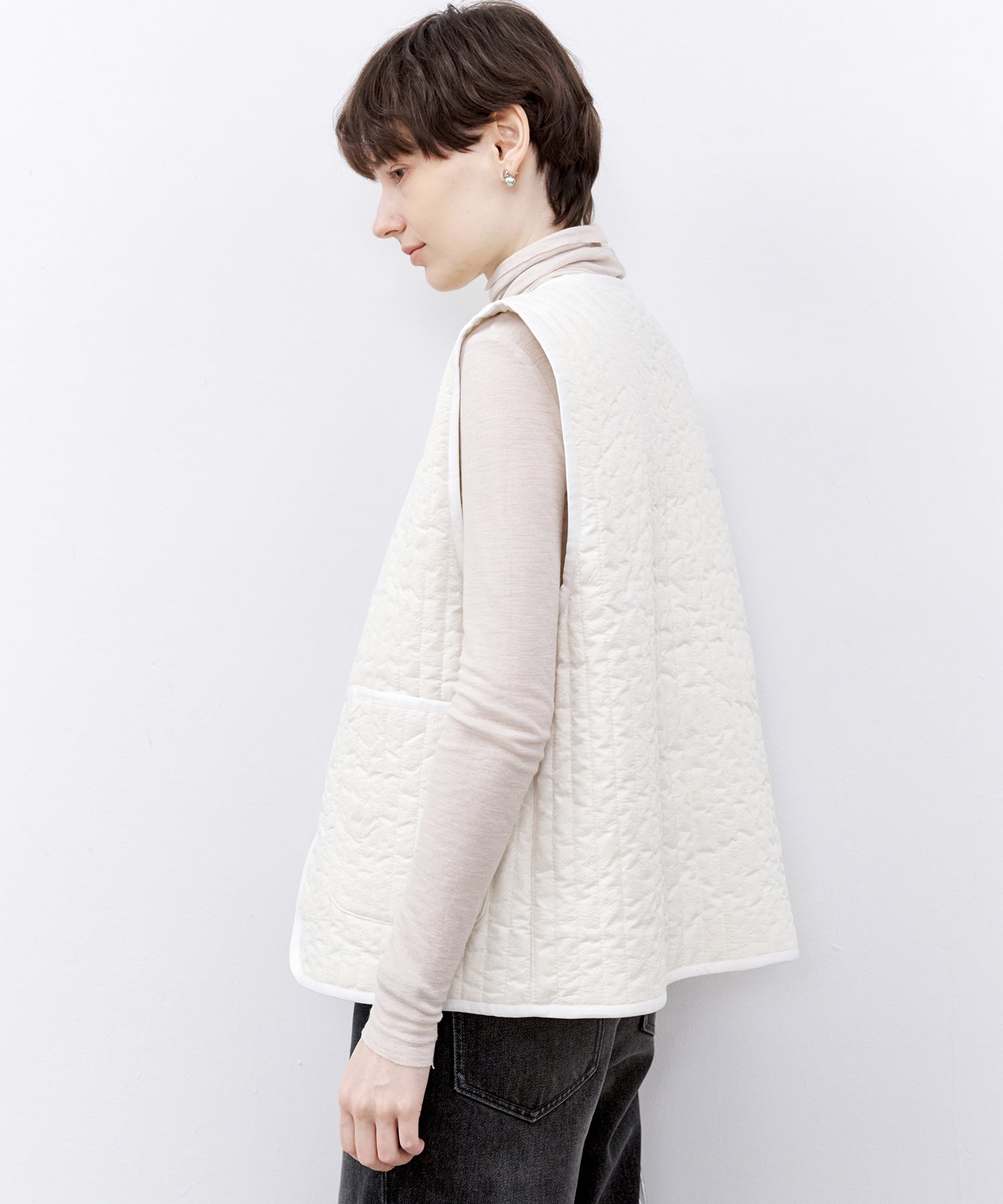 Flocked Jacquard Texture V-Neck Quilted Cotton Vest