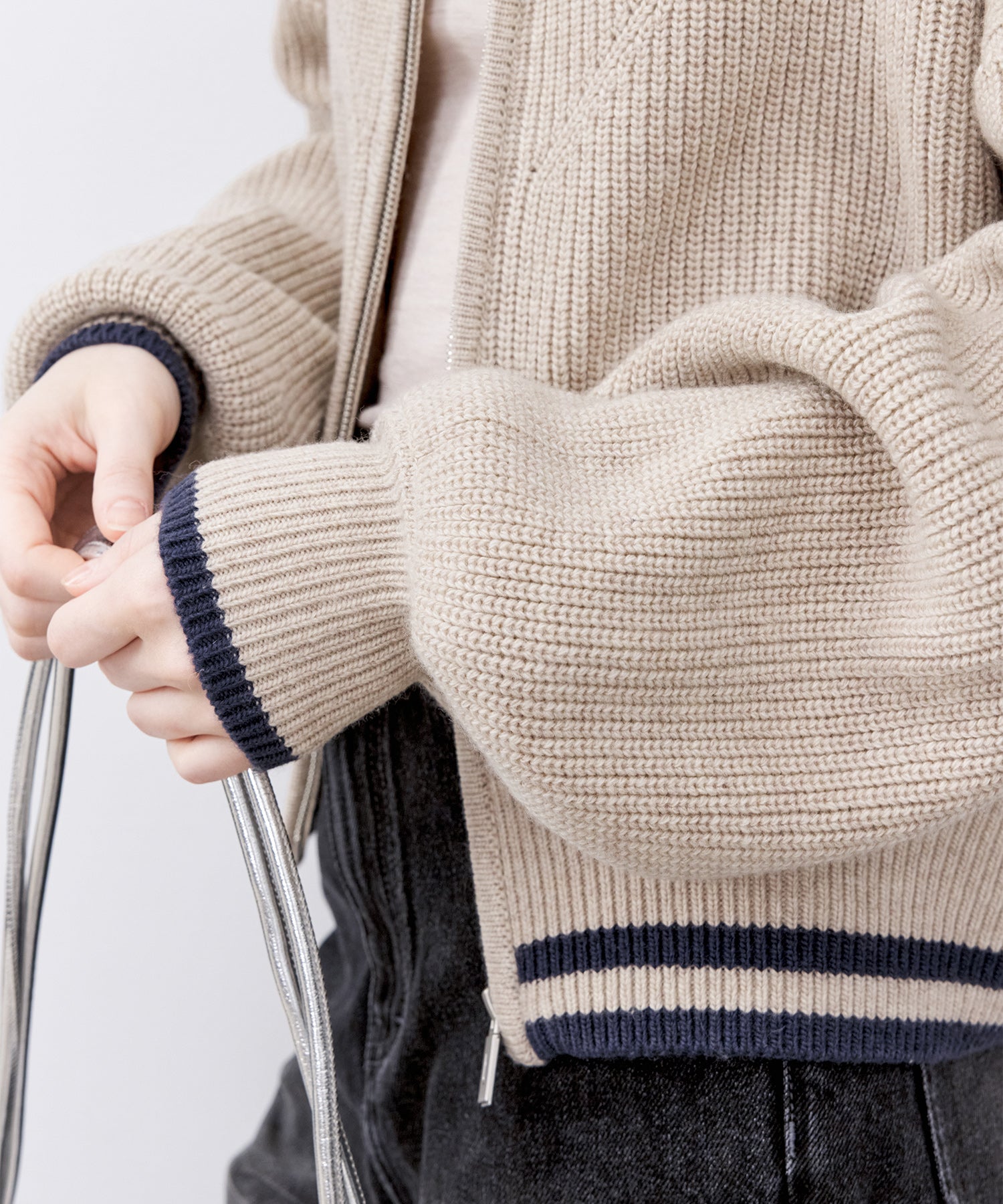 Contrast Panel Wool Zip Cardigan with Dual-Way Collar