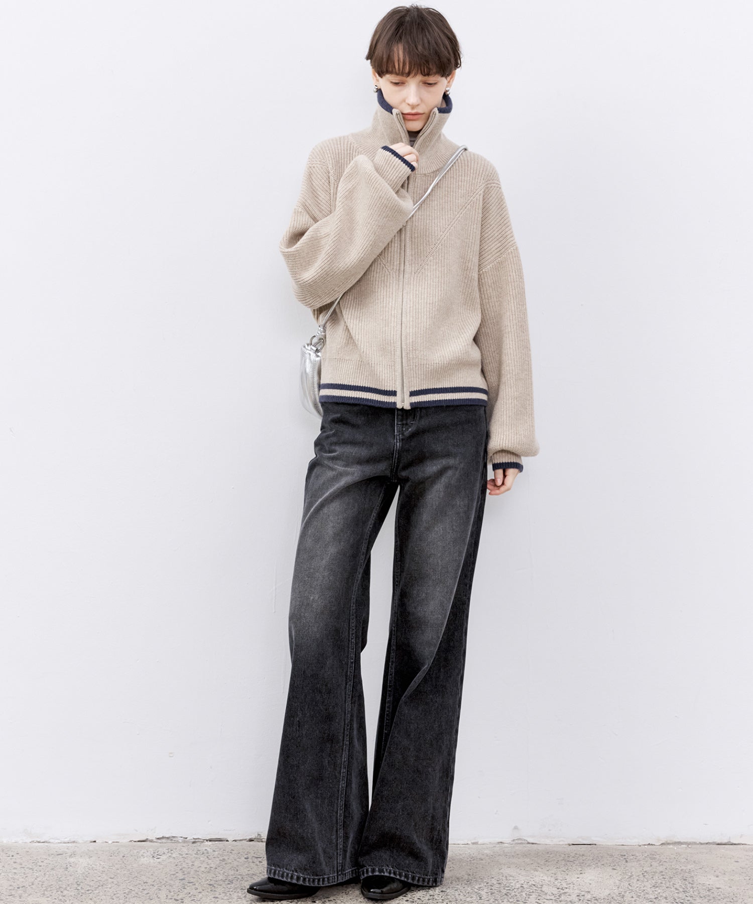 Contrast Panel Wool Zip Cardigan with Dual-Way Collar