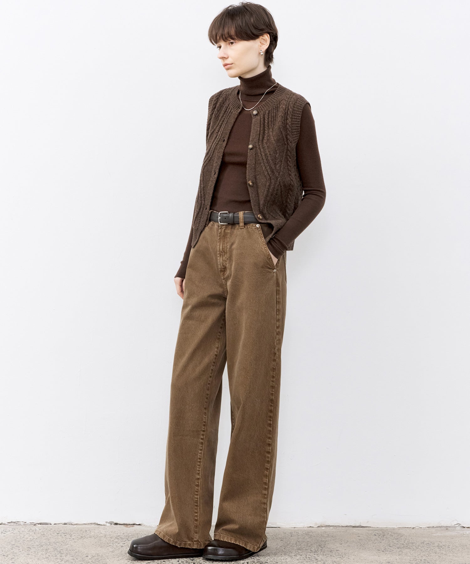 Basic Narrow Straight Brown Denim Pants
