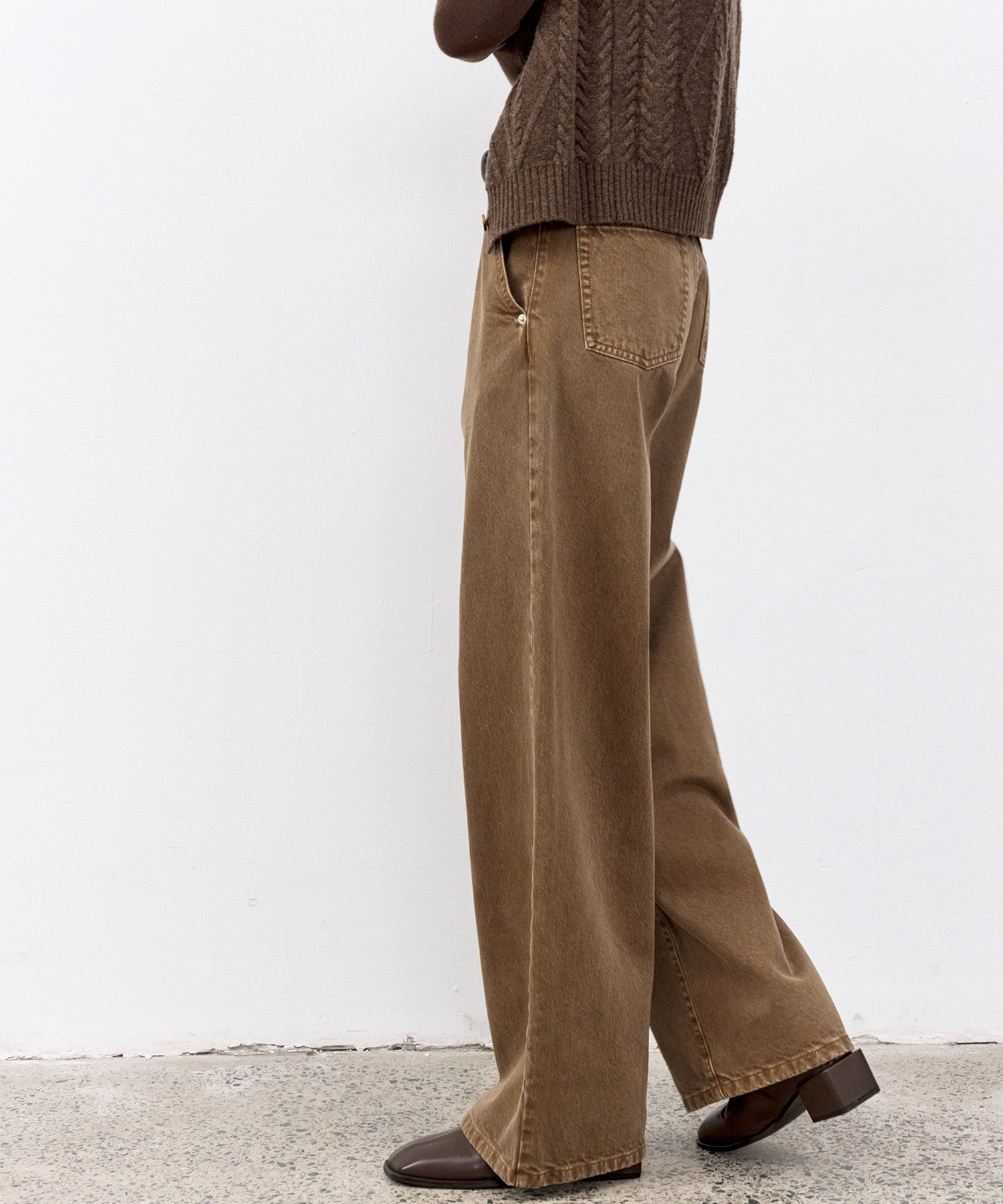Basic Narrow Straight Brown Denim Pants