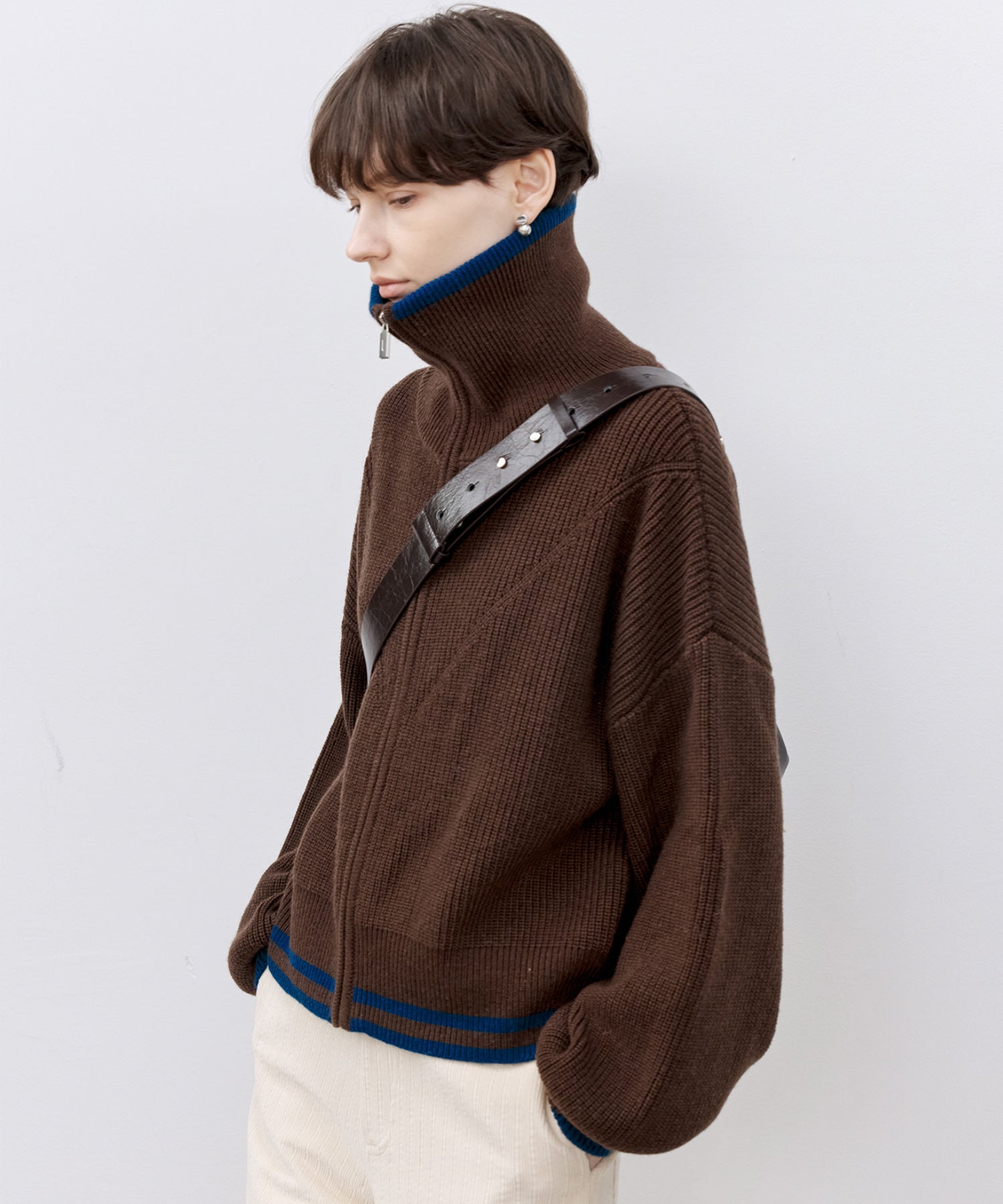 Contrast Panel Wool Zip Cardigan with Dual-Way Collar