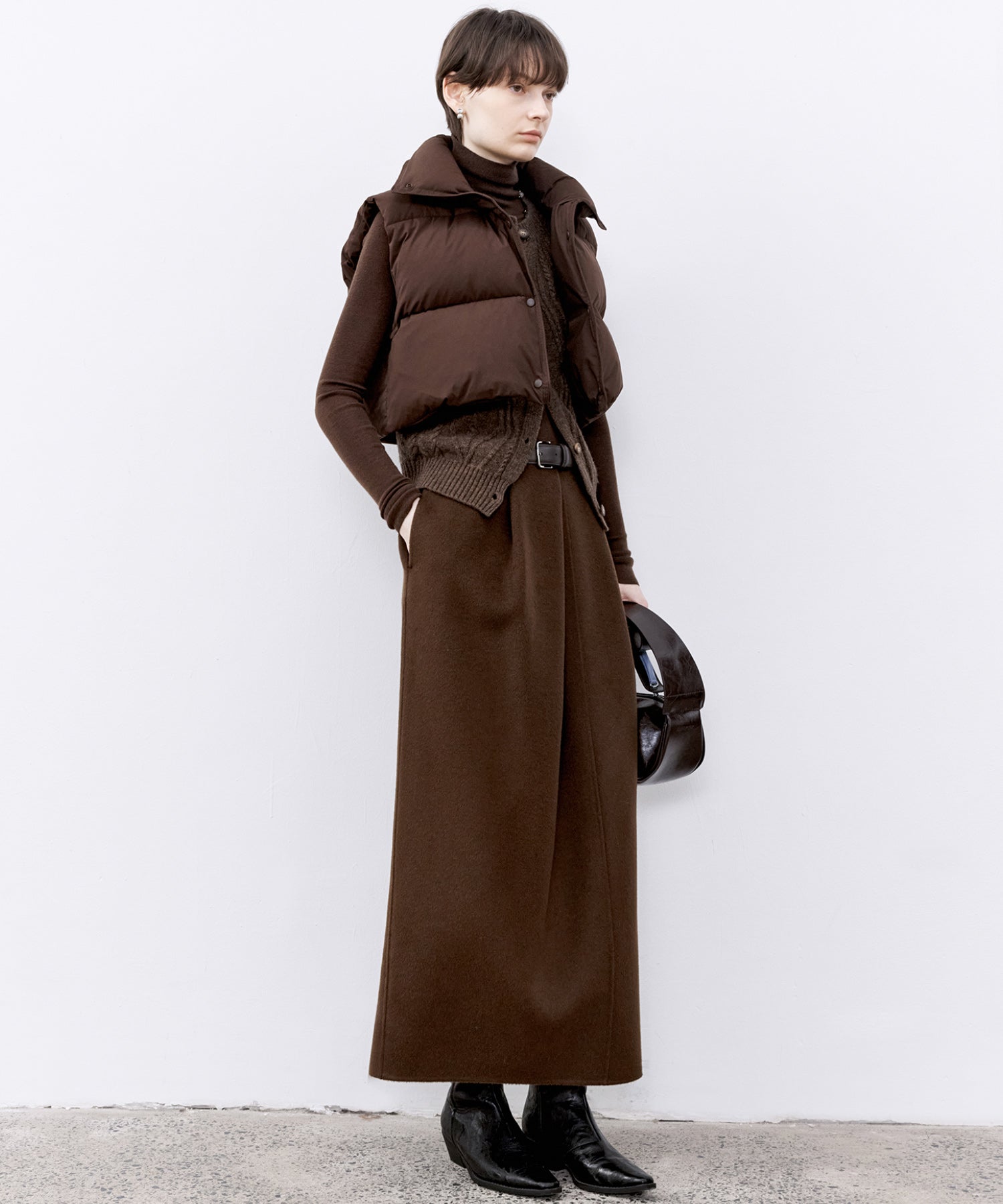 Cropped Puffer Vest with Moldable Neckline