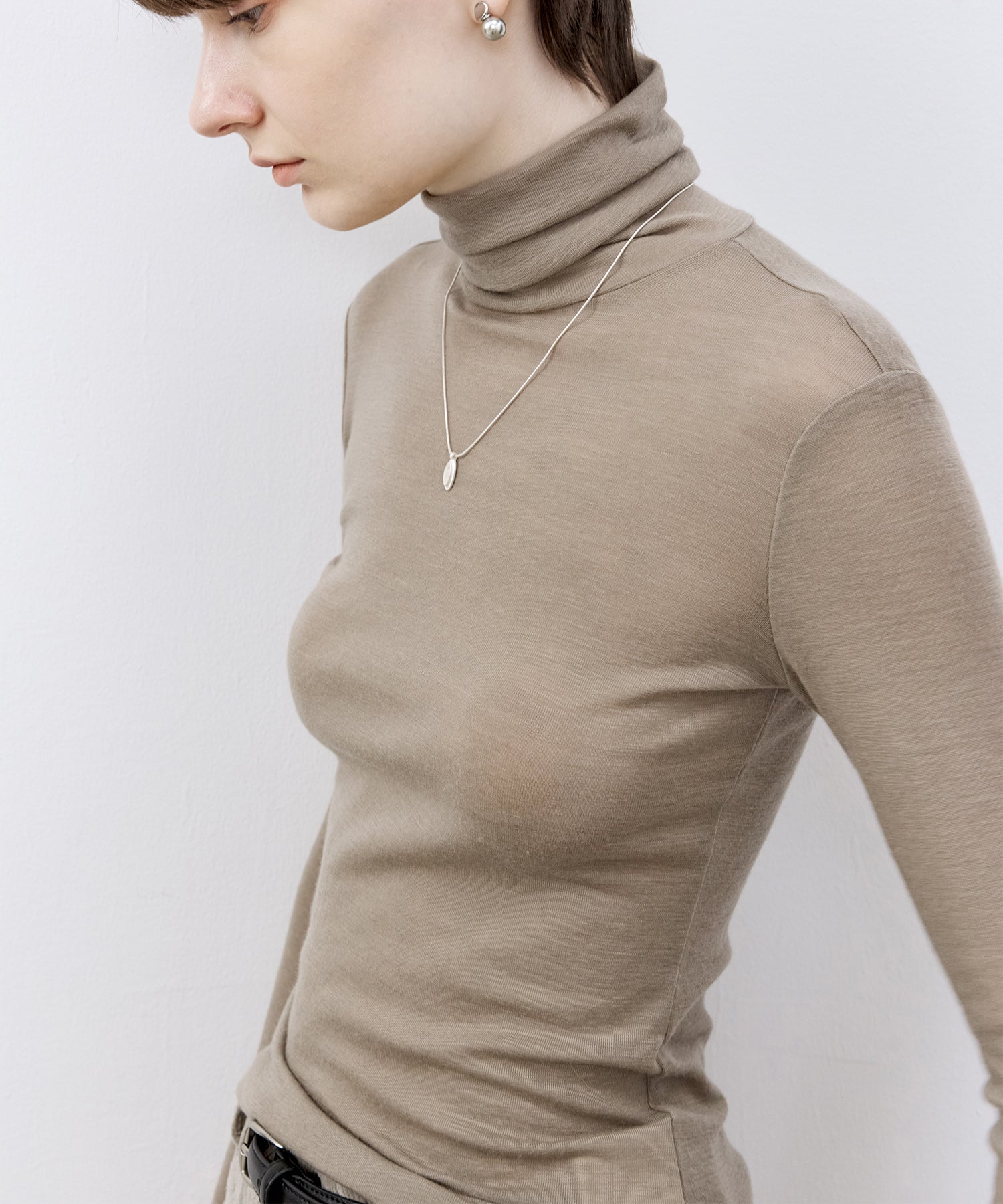 Draped Texture Wool Turtleneck Long Sleeve Top