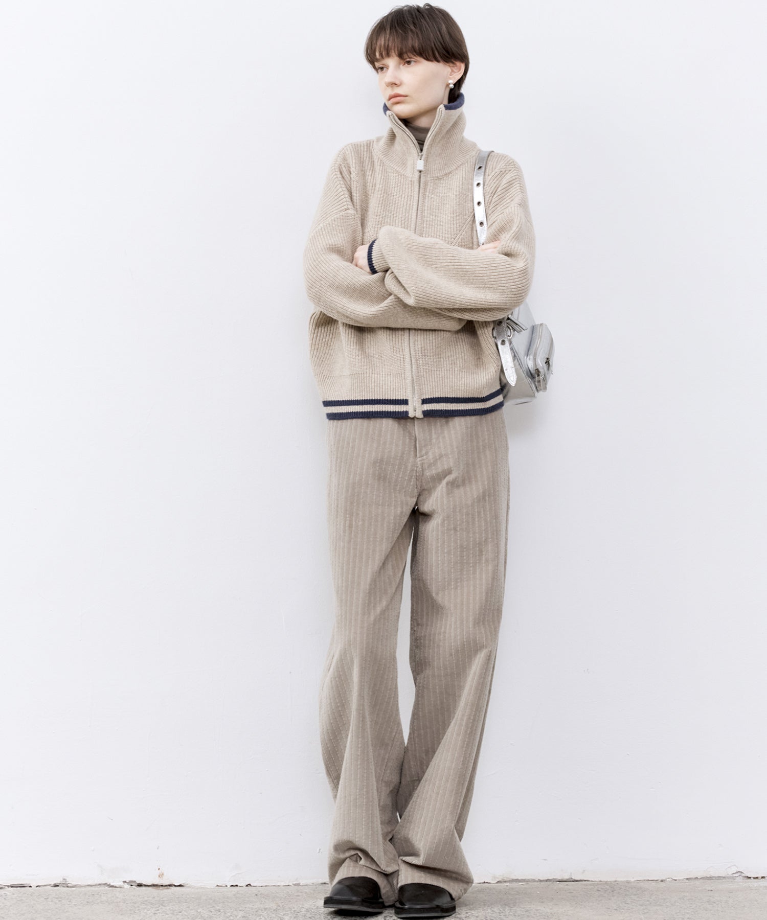 Contrast Panel Wool Zip Cardigan with Dual-Way Collar