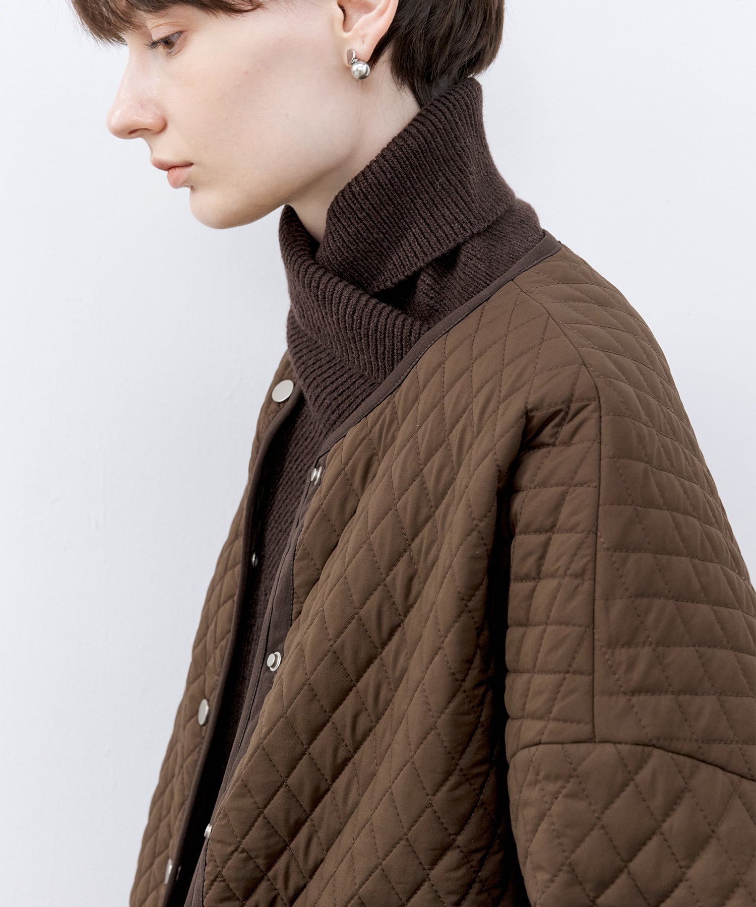 Diamond Quilted Round Neck Padded Jacket