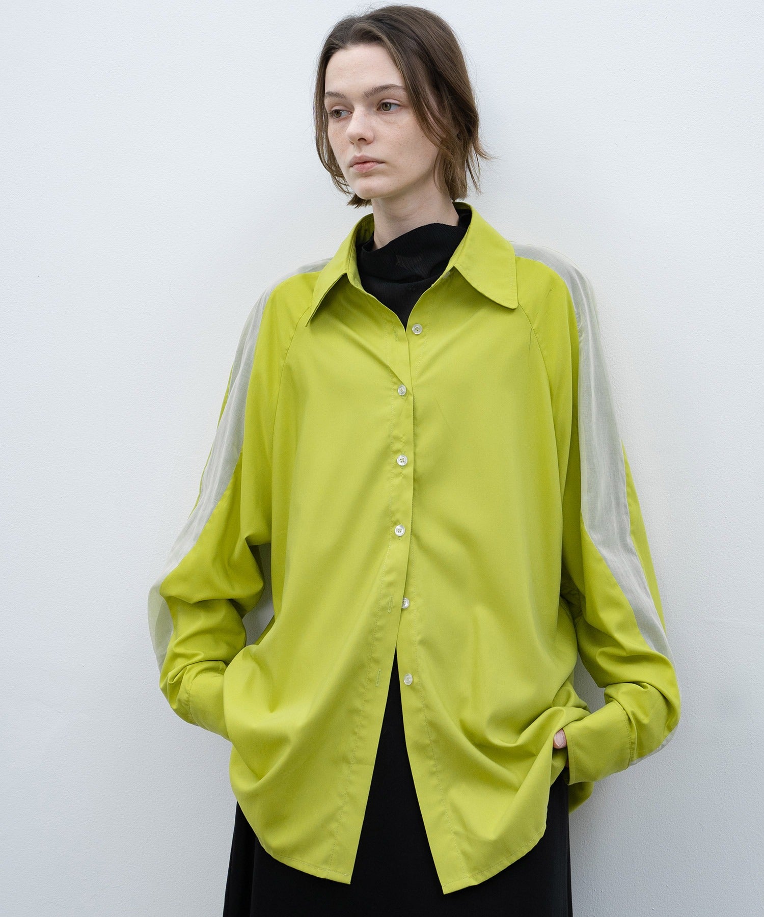 Loose Fit Shirt with Sleeve Line Panels