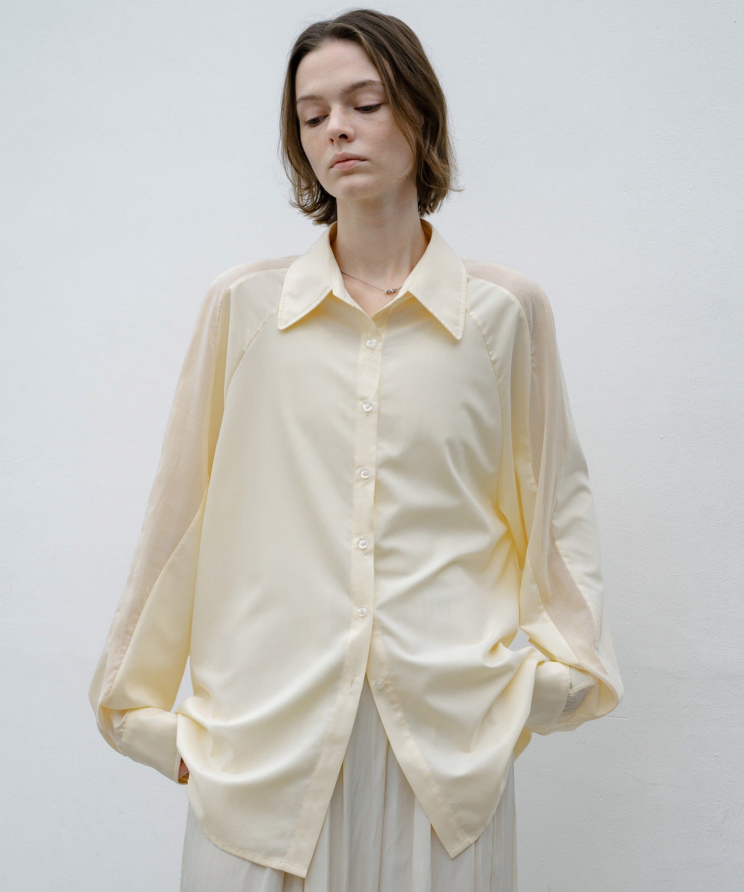 Loose Fit Shirt with Sleeve Line Panels