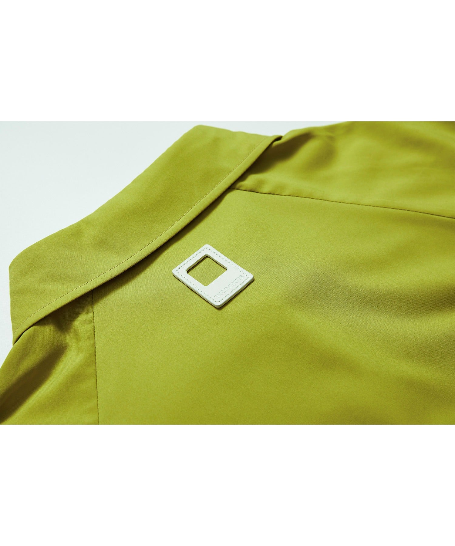 Loose Fit Shirt with Sleeve Line Panels