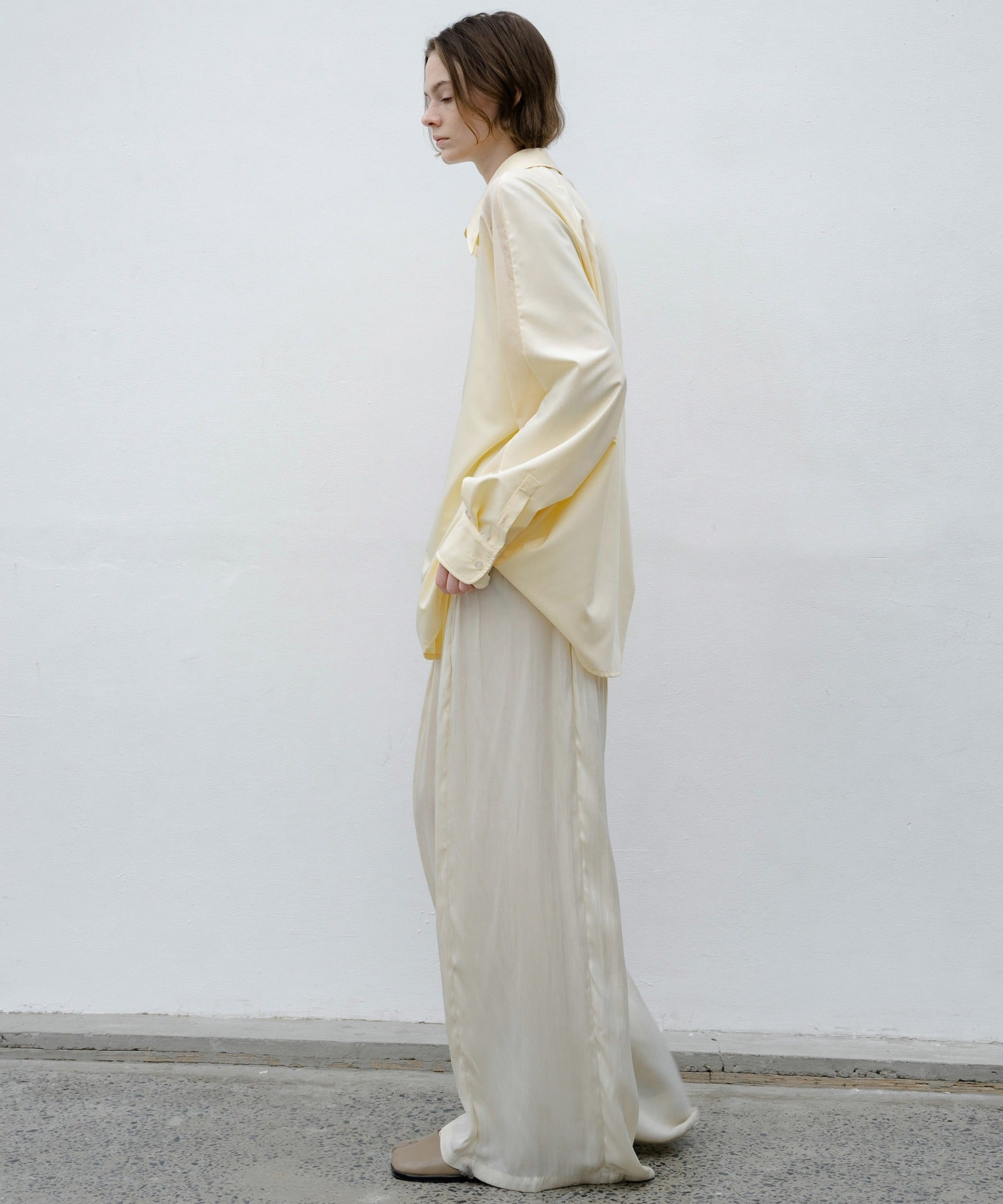 Loose Fit Shirt with Sleeve Line Panels