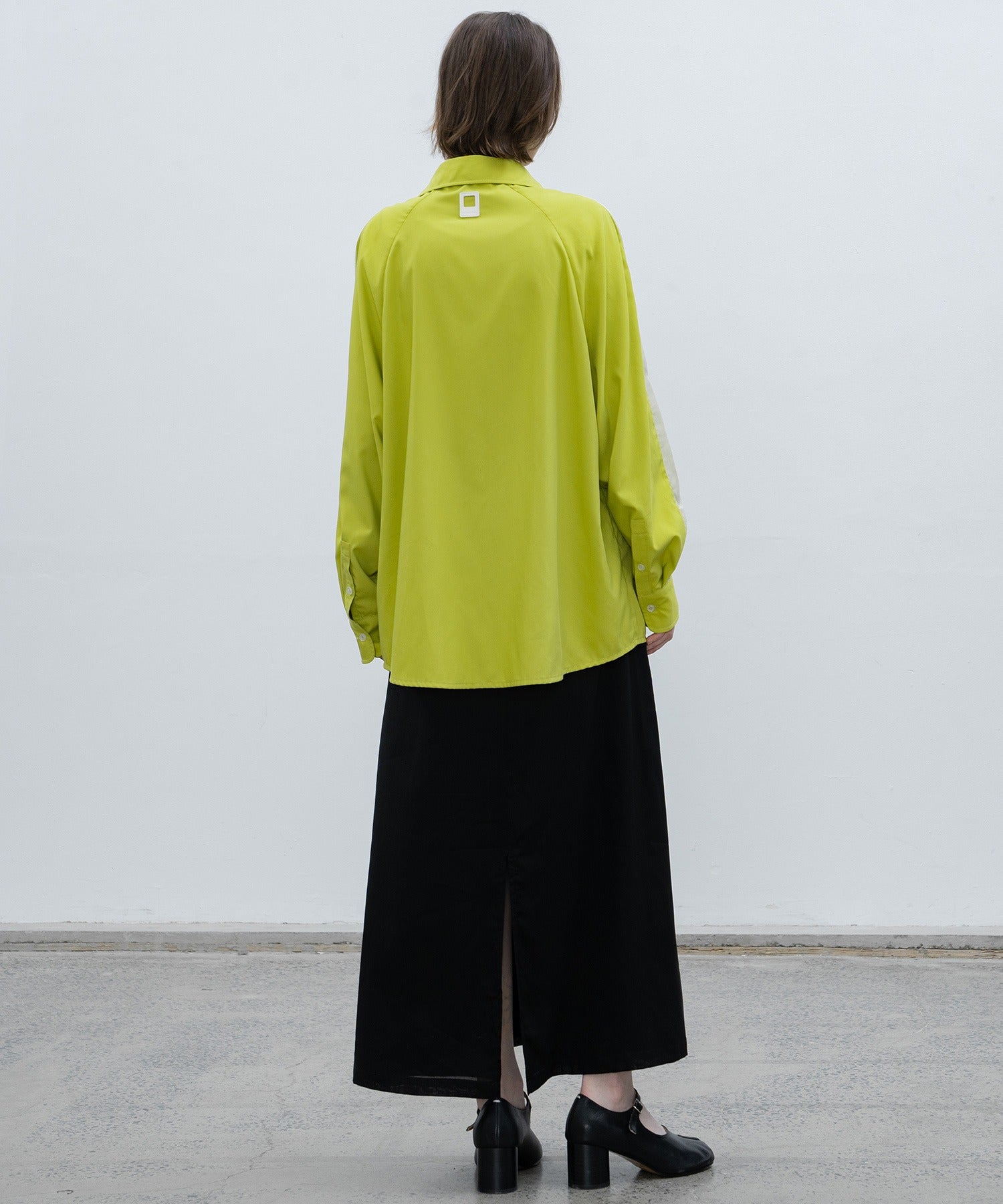 Loose Fit Shirt with Sleeve Line Panels