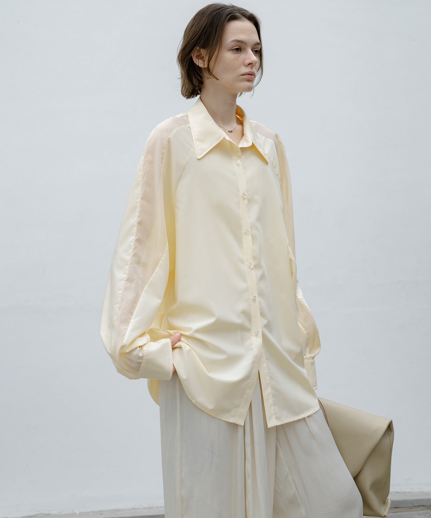 Loose Fit Shirt with Sleeve Line Panels