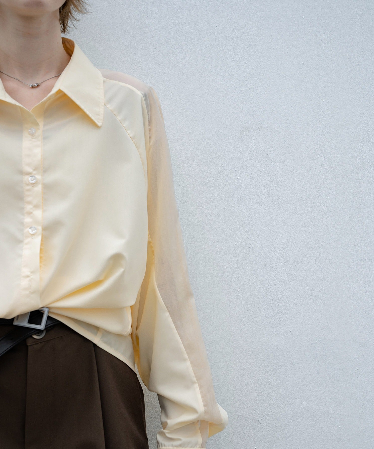 Loose Fit Shirt with Sleeve Line Panels