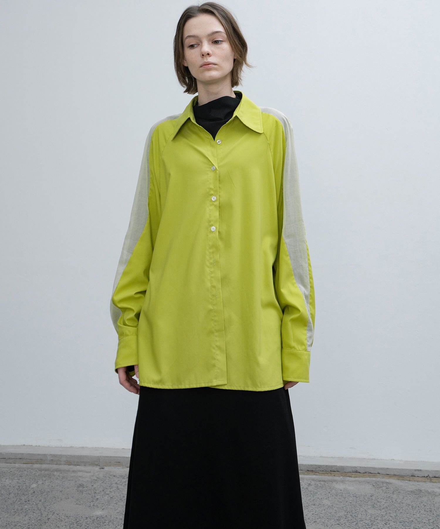 Loose Fit Shirt with Sleeve Line Panels