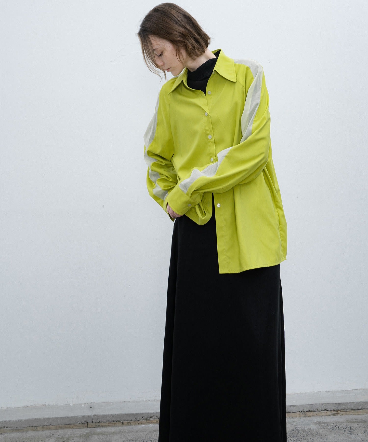 Loose Fit Shirt with Sleeve Line Panels