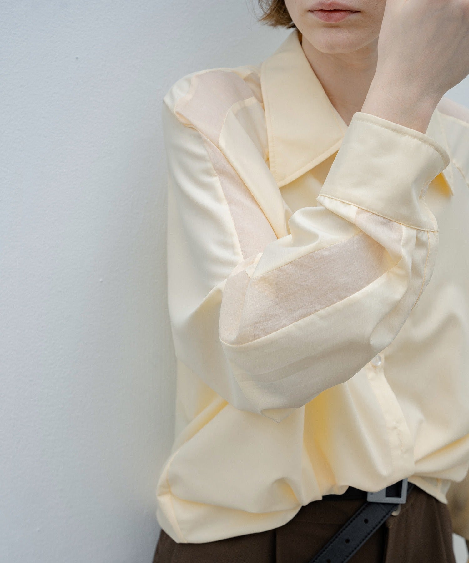 Loose Fit Shirt with Sleeve Line Panels