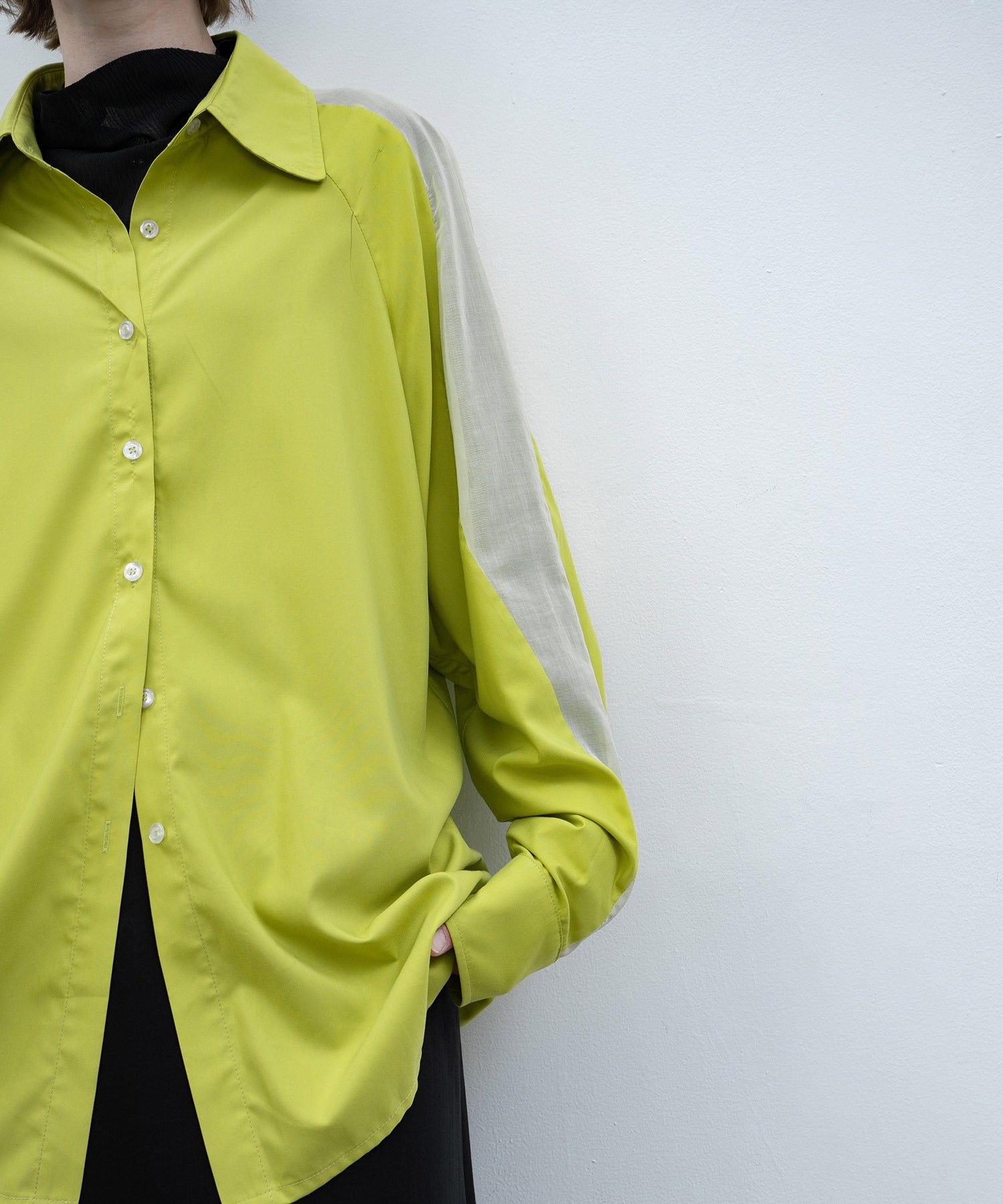 Loose Fit Shirt with Sleeve Line Panels