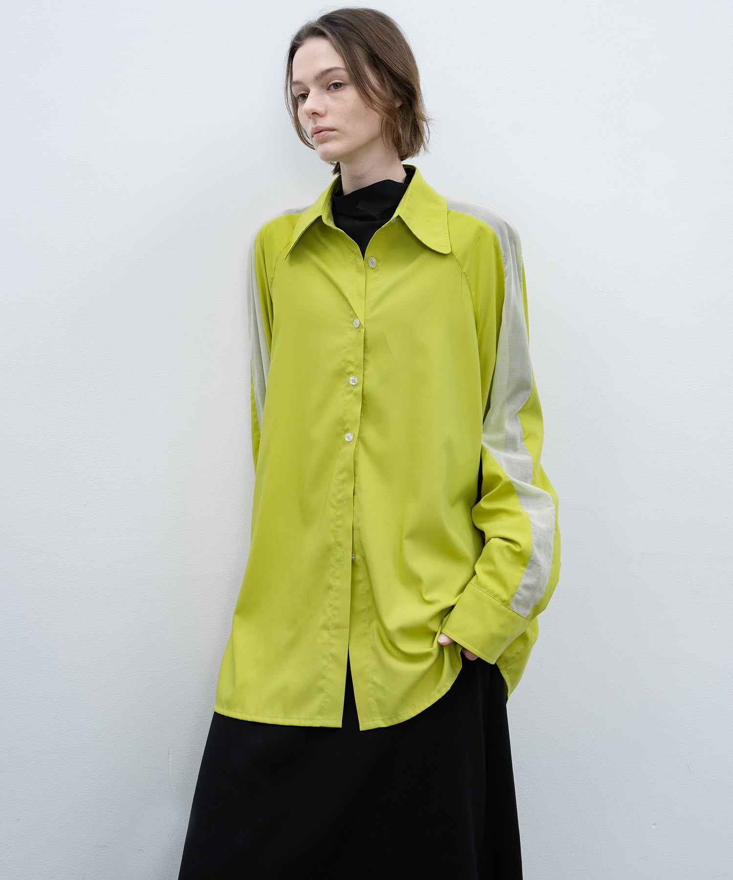 Loose Fit Shirt with Sleeve Line Panels