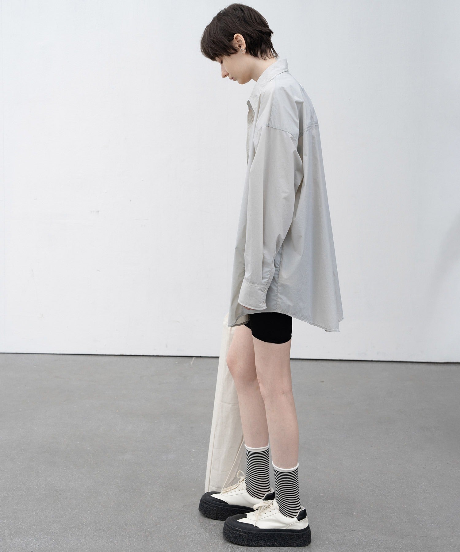 big silhouette narrow shirt