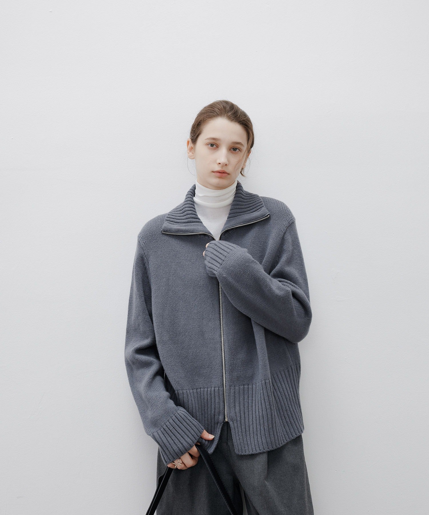 Ribbed Knit Zip-Up Top