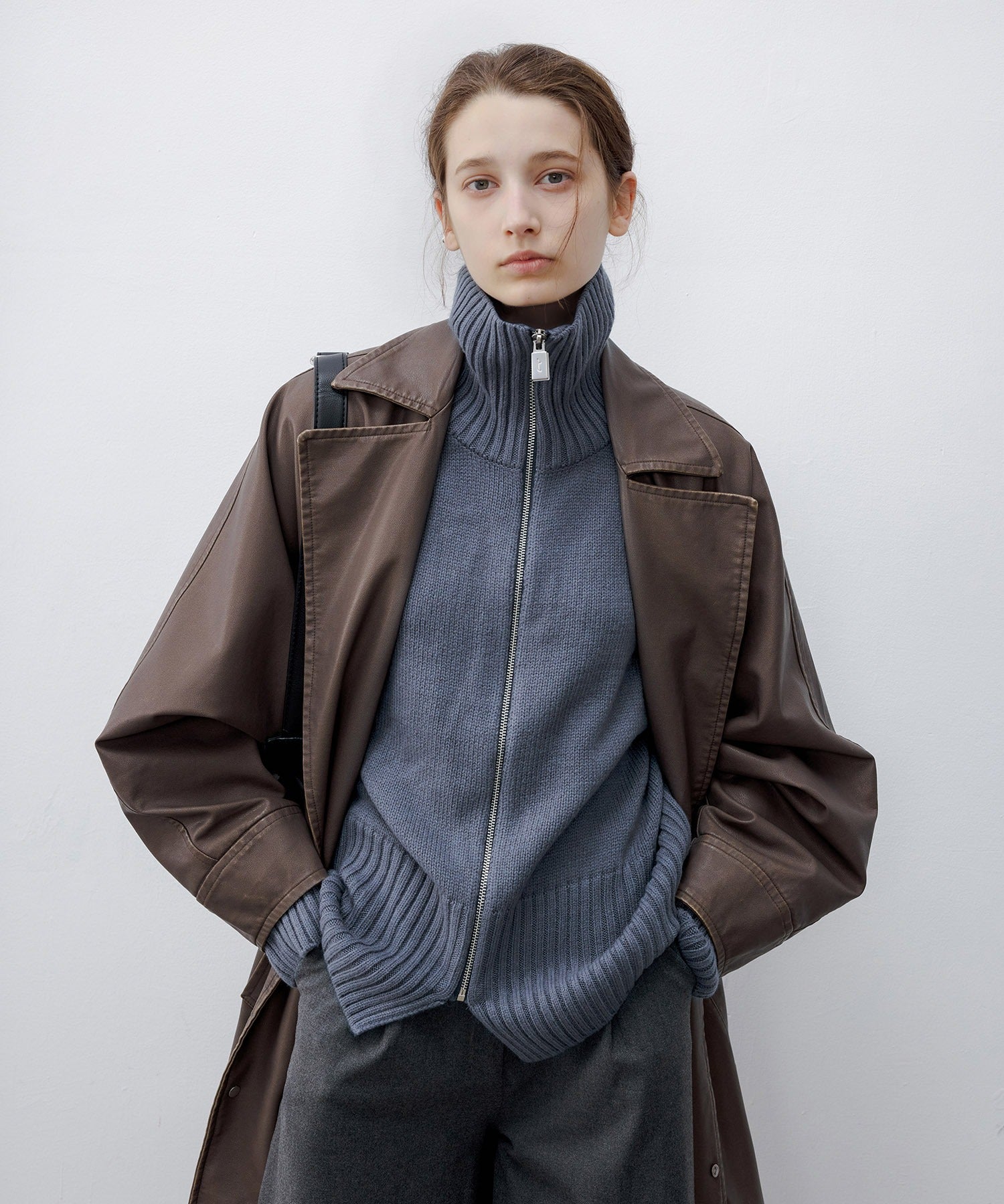 Ribbed Knit Zip-Up Top