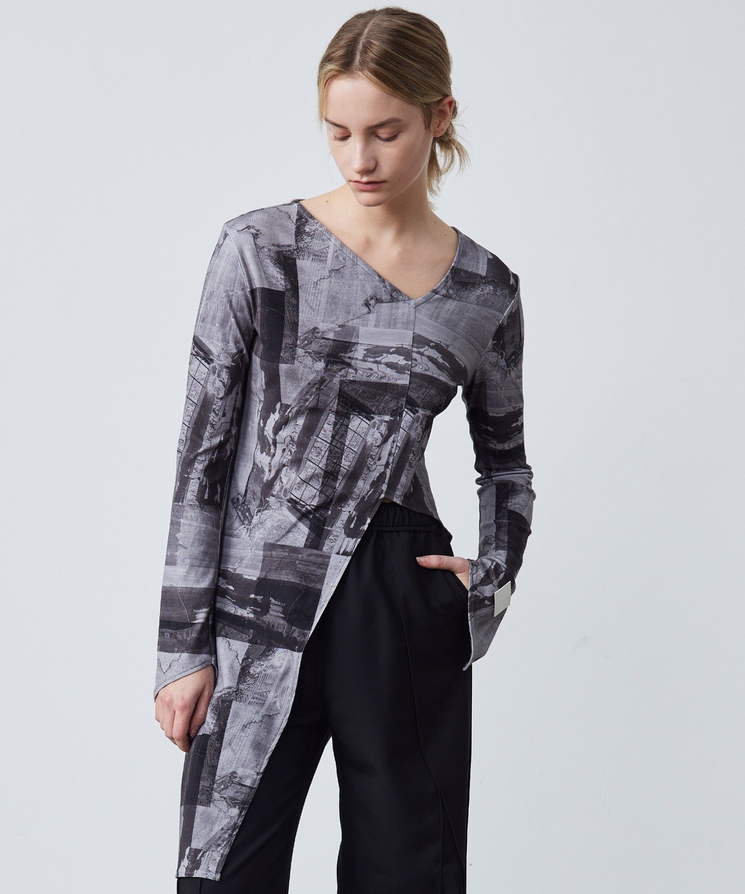 Asymmetry Print Cropped Tops