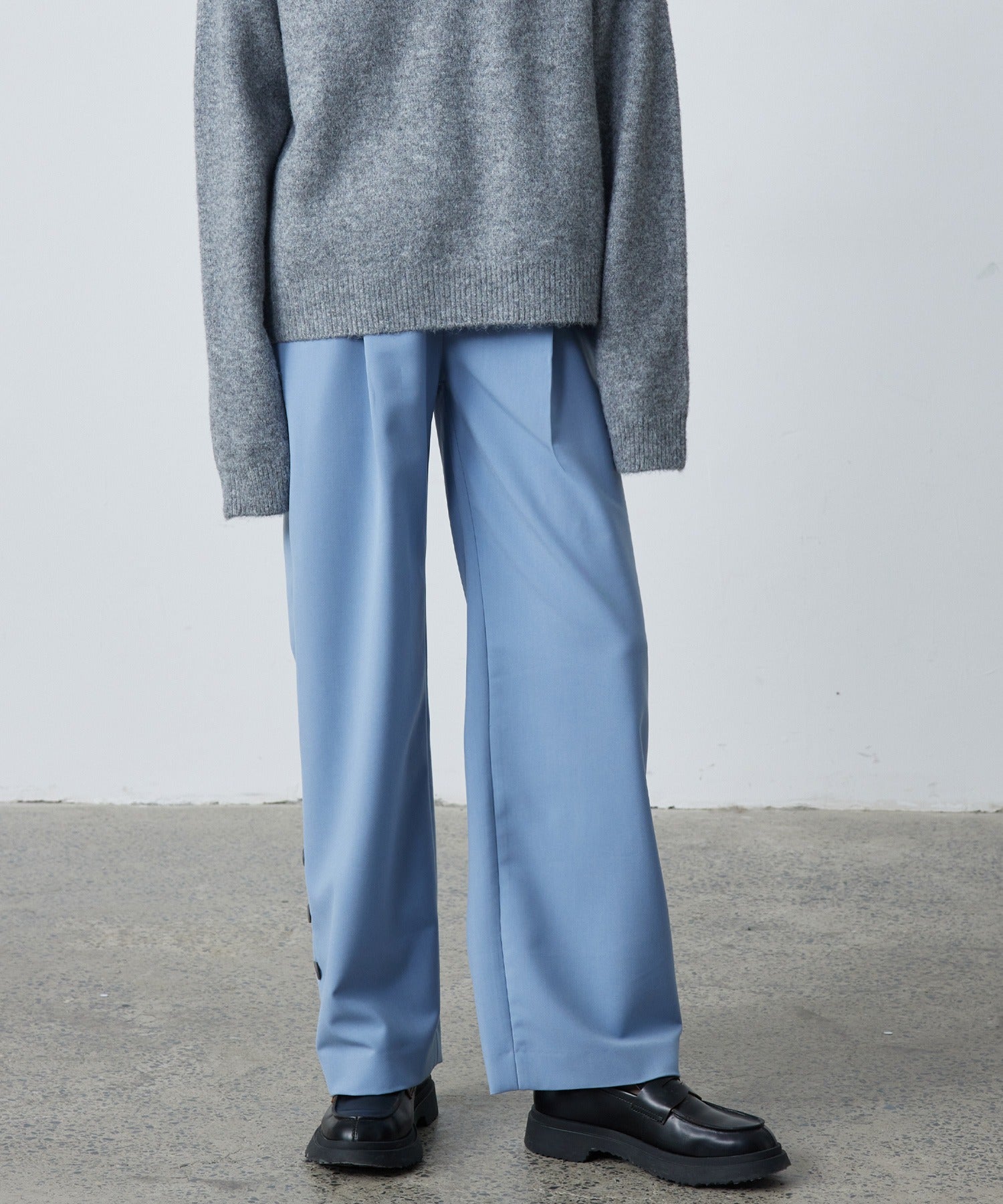 Accent Button Straight Basic Pants