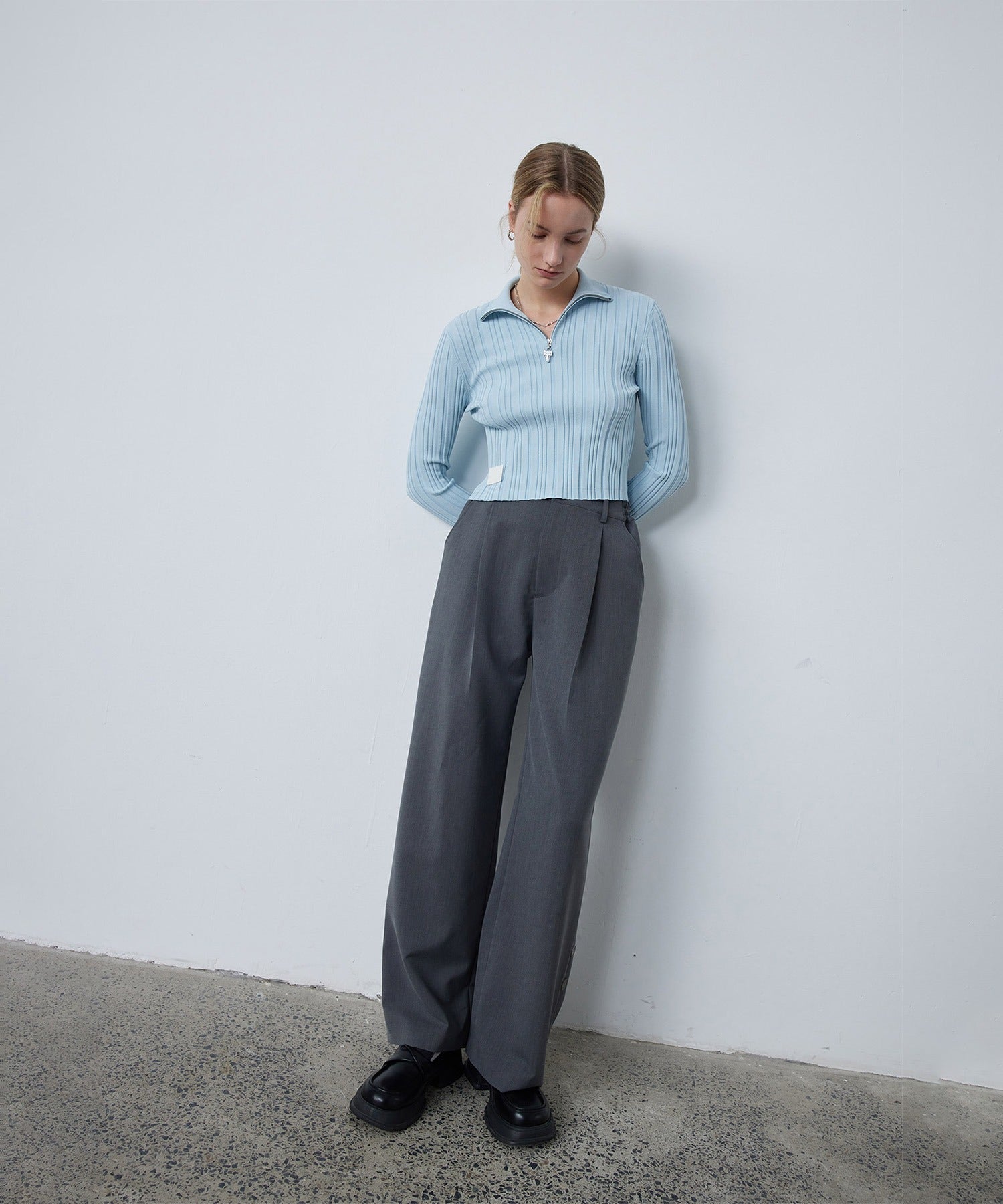Accent Button Straight Basic Pants