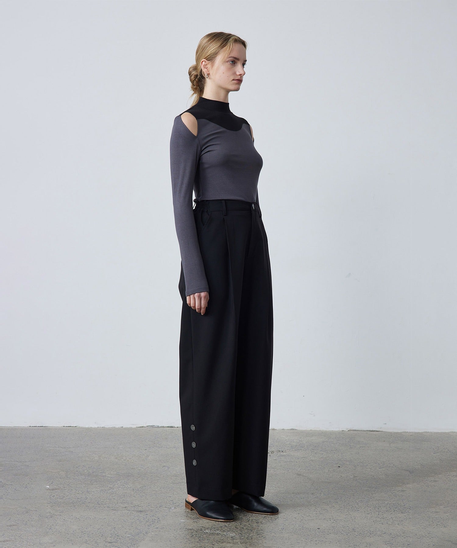 Accent Button Straight Basic Pants