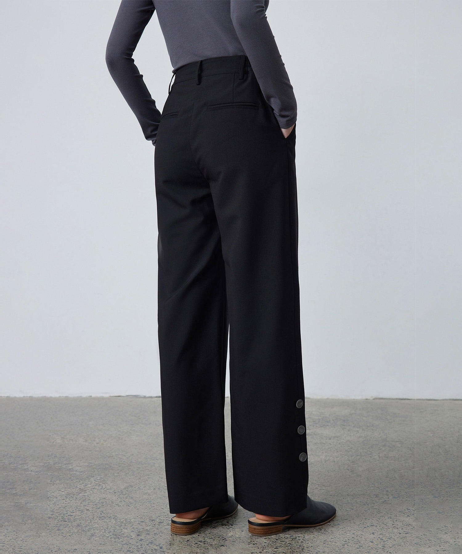 Accent Button Straight Basic Pants