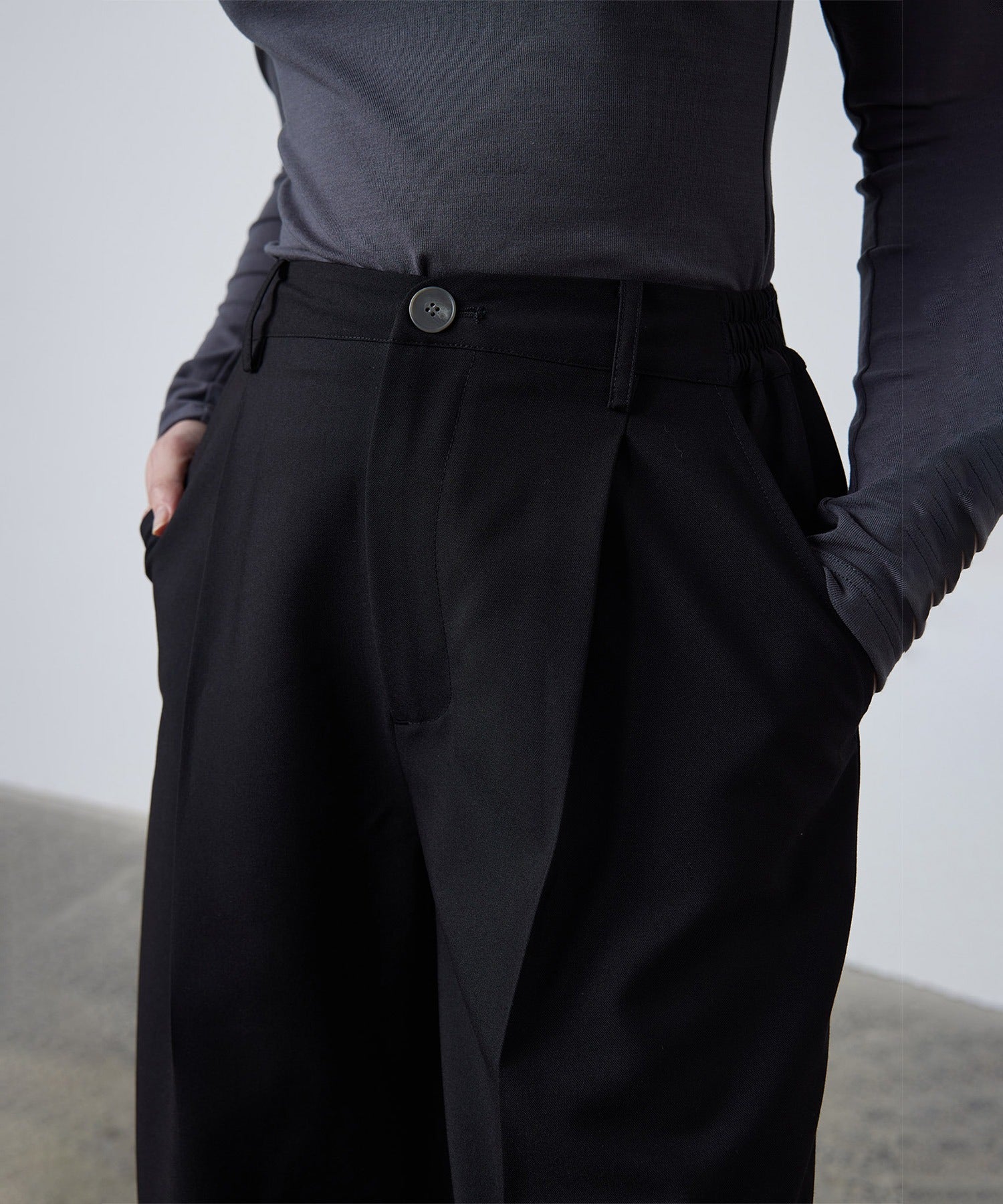 Accent Button Straight Basic Pants