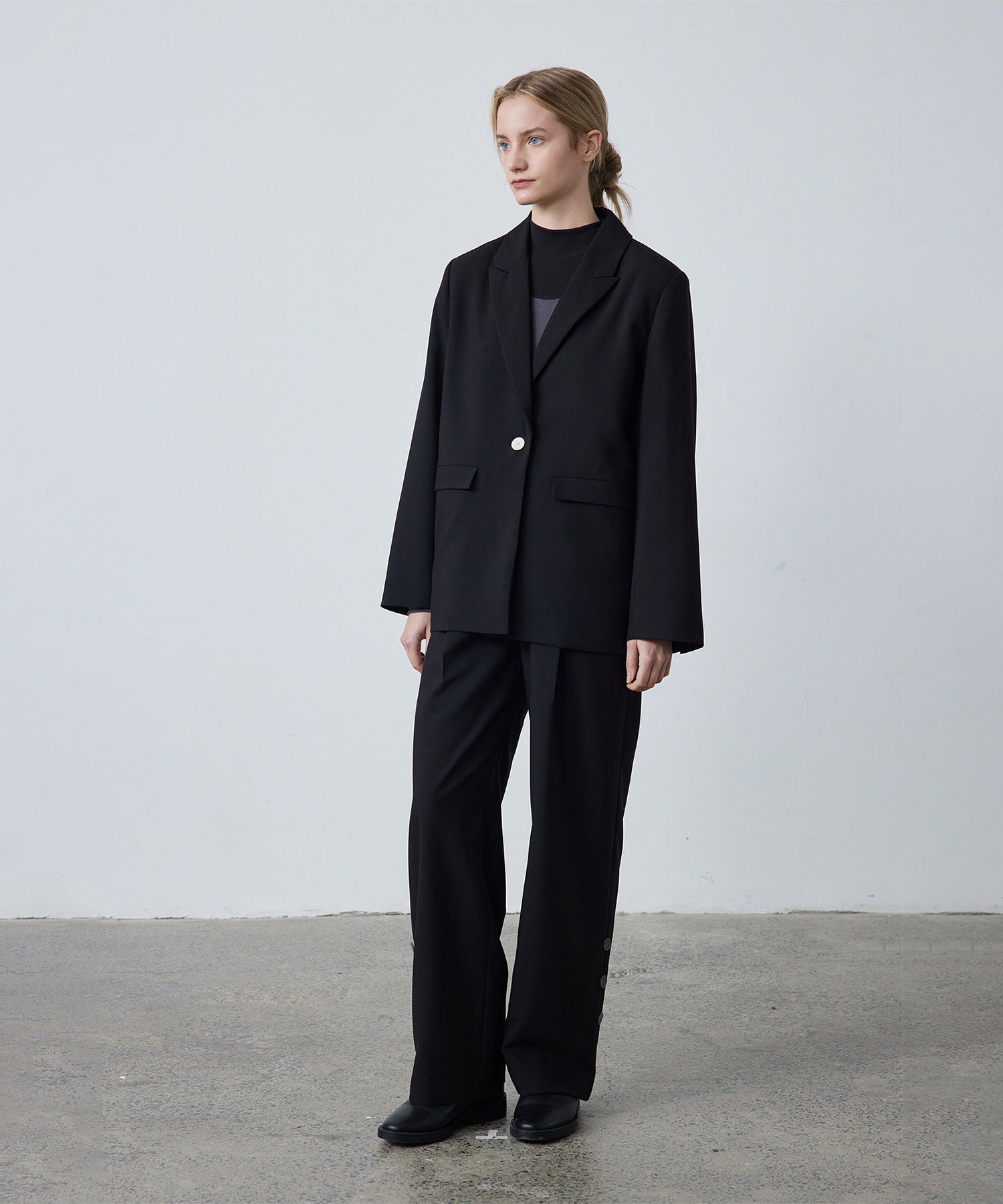 Accent Button Straight Basic Pants