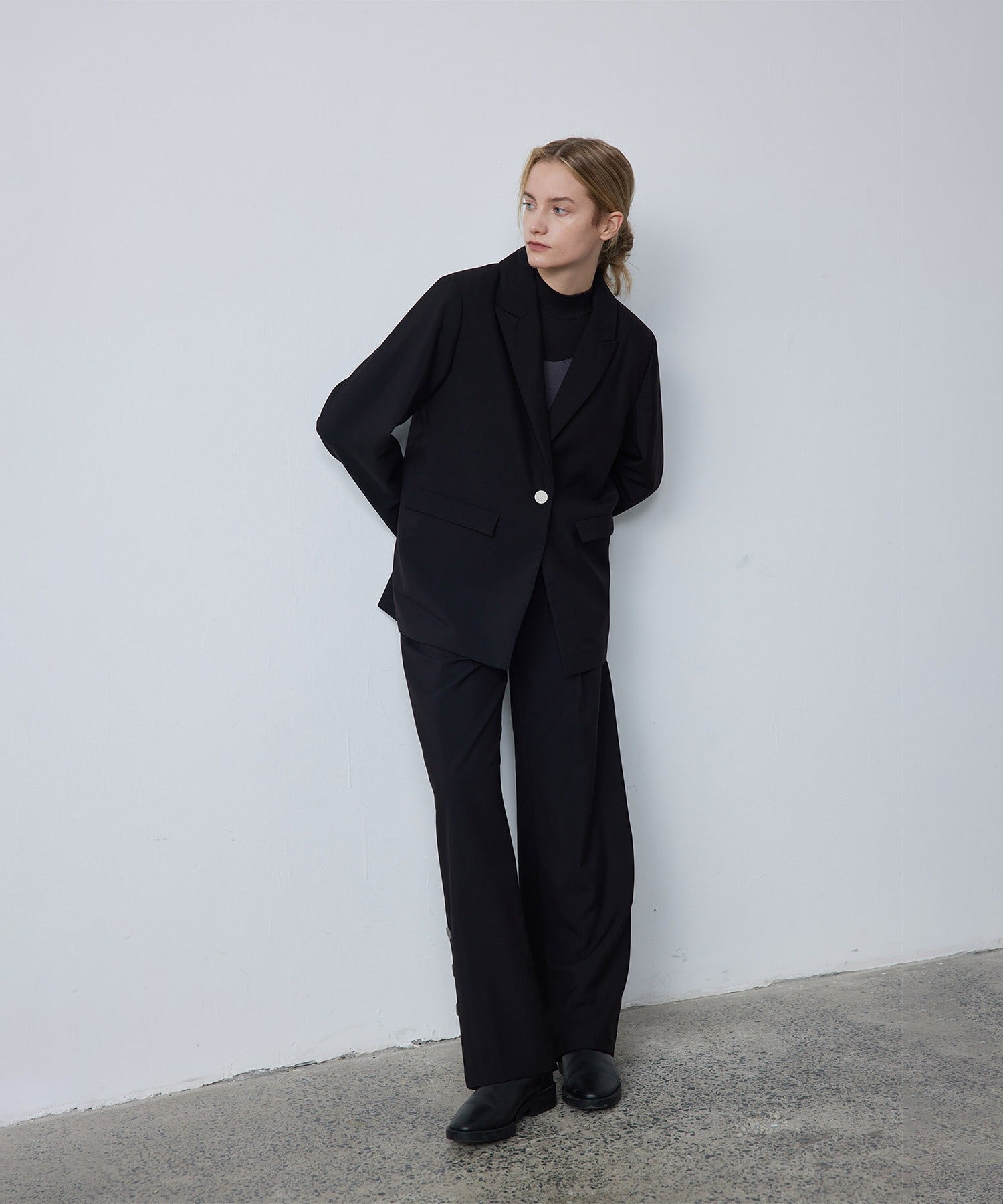 Accent Button Straight Basic Pants