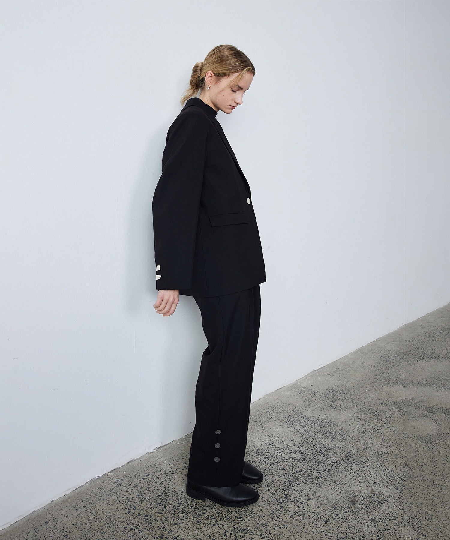 Accent Button Straight Basic Pants