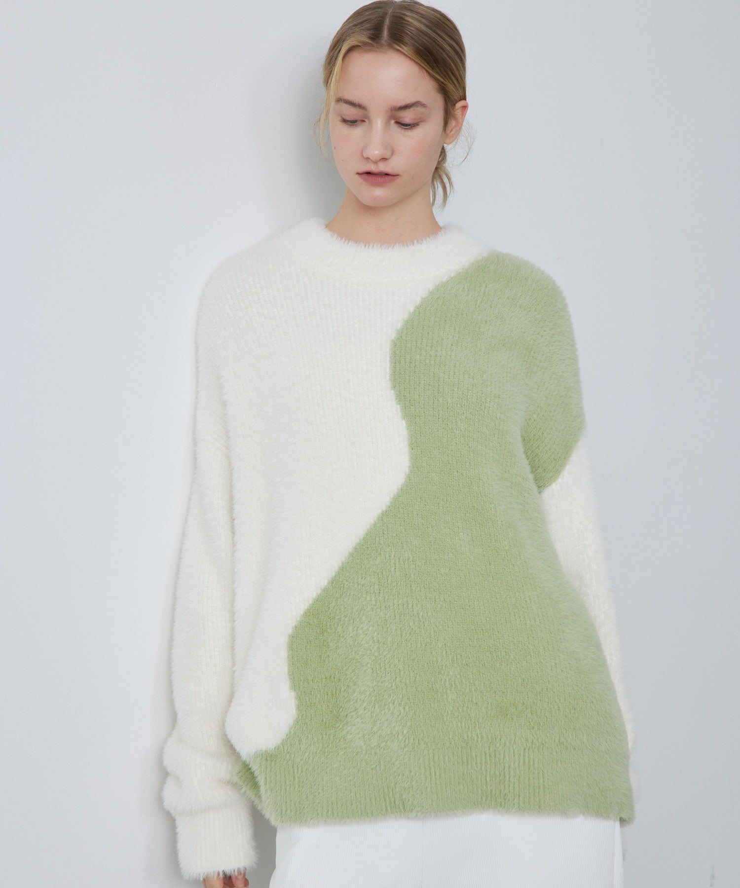 Wave Bicolor Slim Fit Knit Pullover