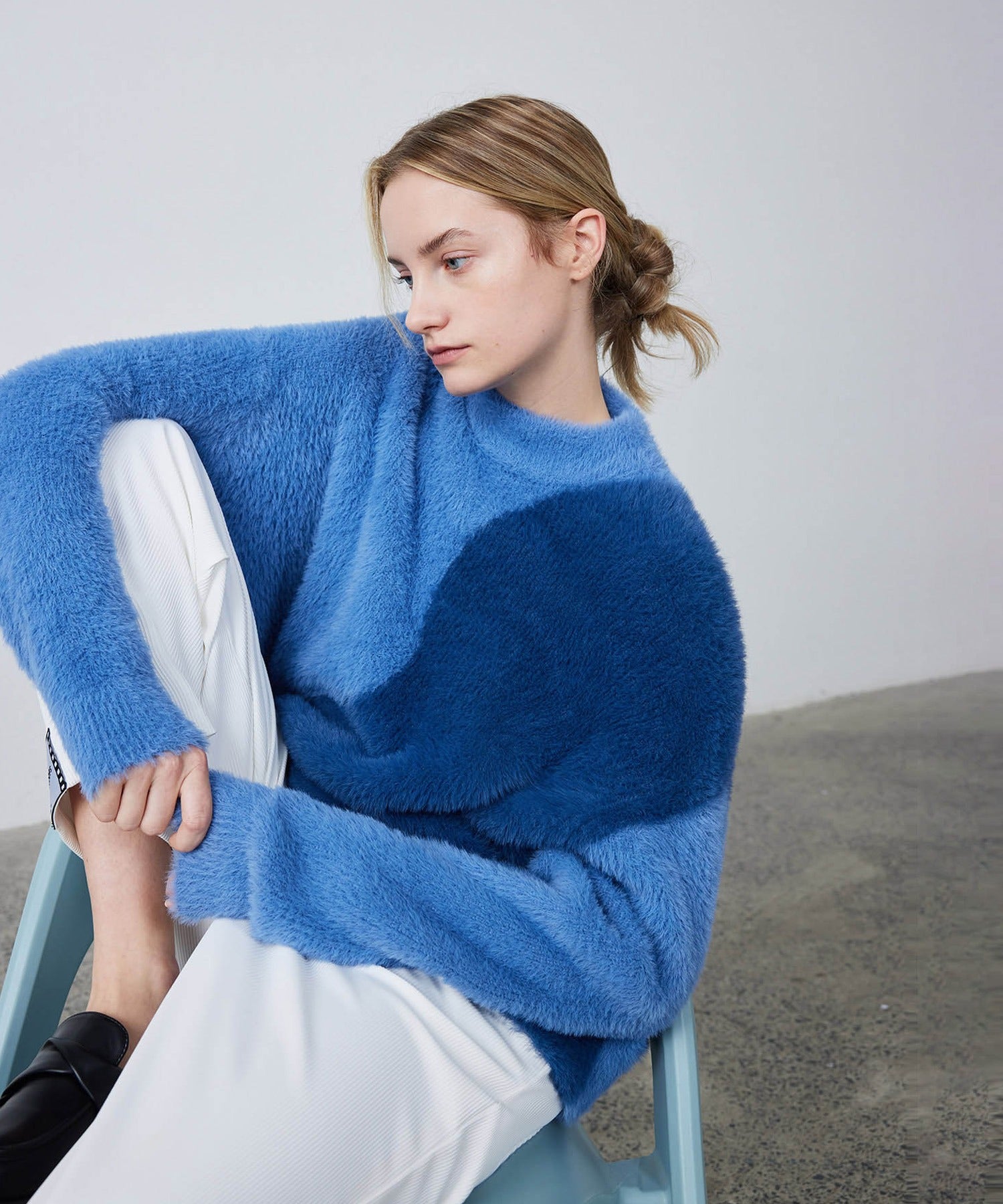 Wave Bicolor Slim Fit Knit Pullover